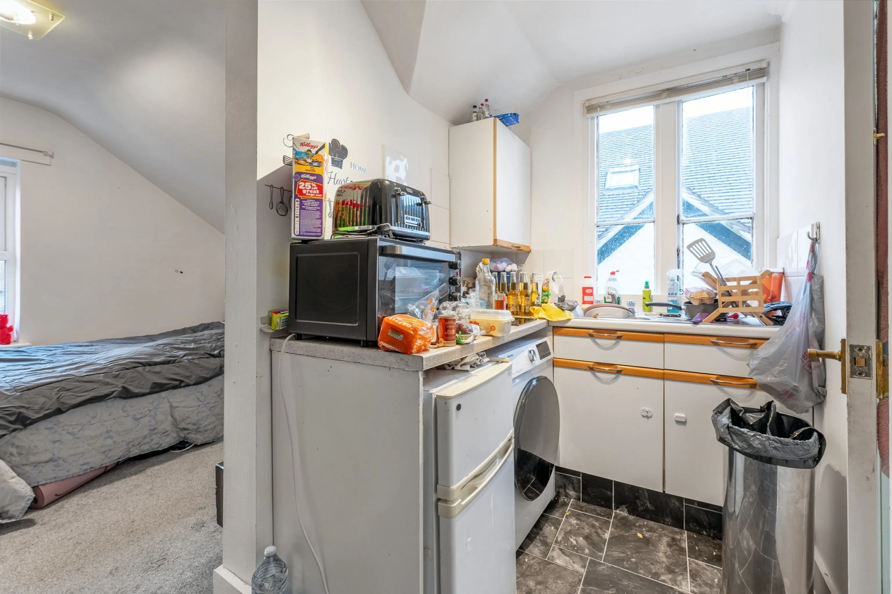 INVESTMENT - Well Located Freehold Semi-Detached HMO Building