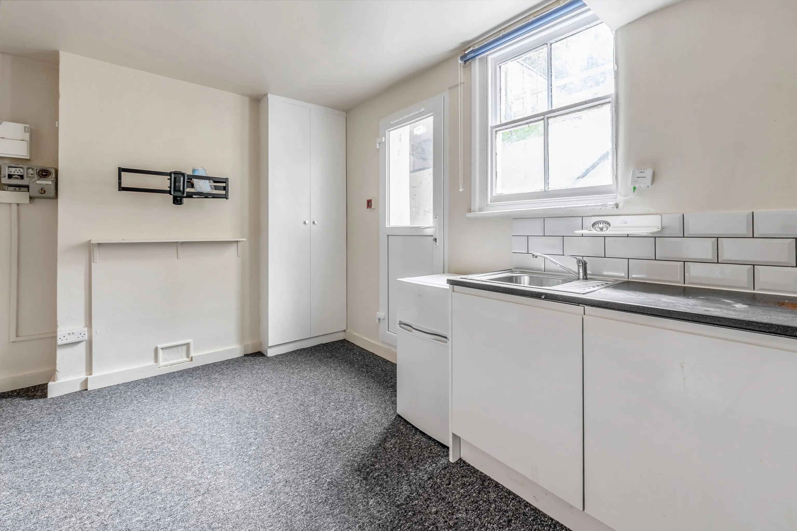 INVESTMENT - Well Located Freehold Semi-Detached HMO Building