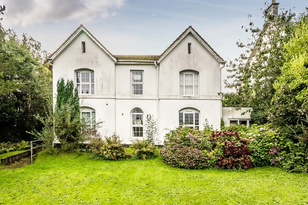 VACANT - Freehold Detached Former Sheltered Housing for the Elderly 