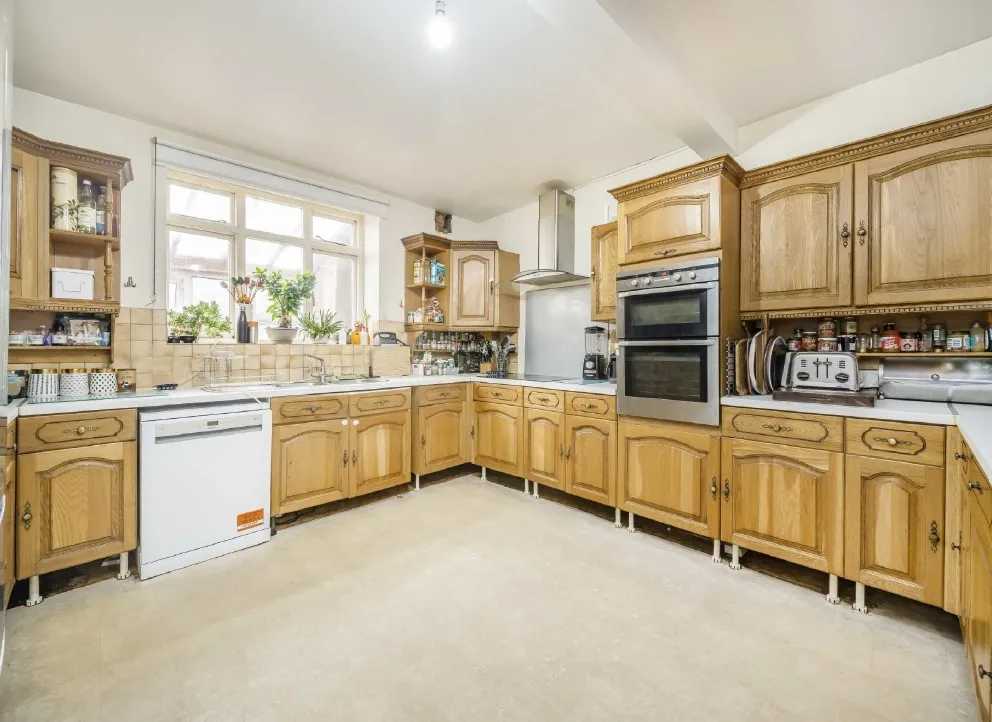 VACANT - Freehold Semi-Detached House 