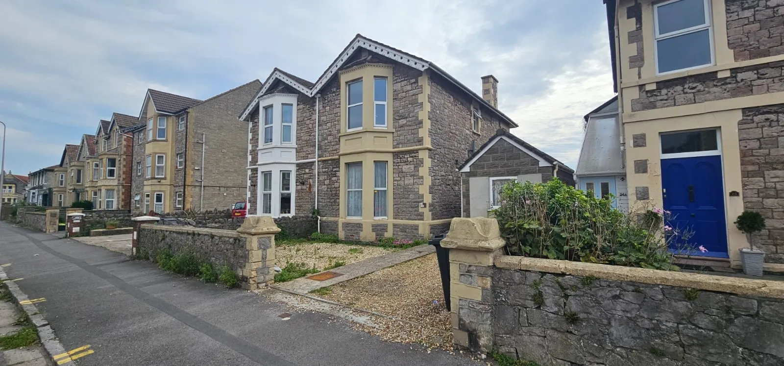INVESTMENT - Freehold Semi-Detached Building