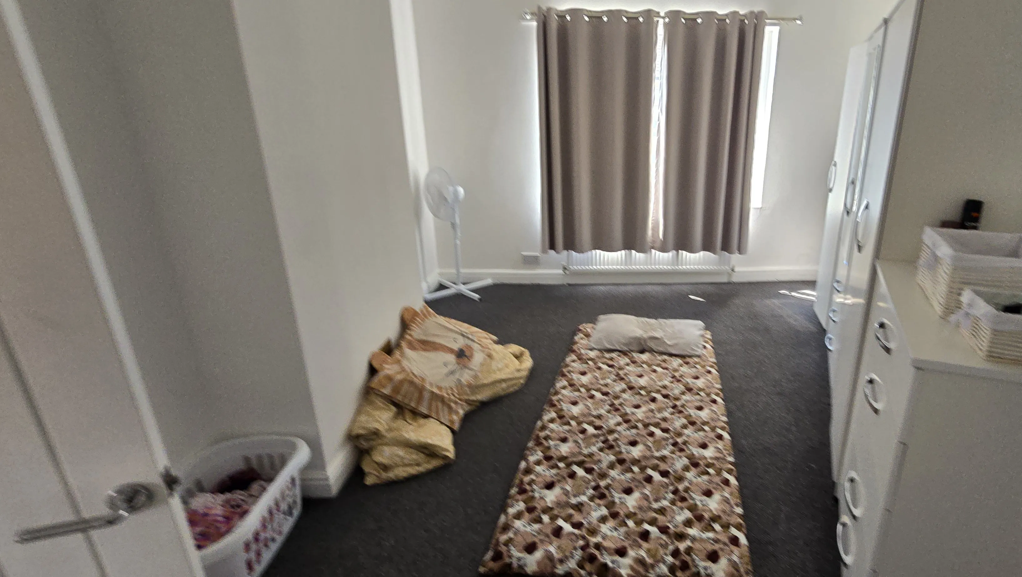 INVESTMENT - Freehold End of Terrace House