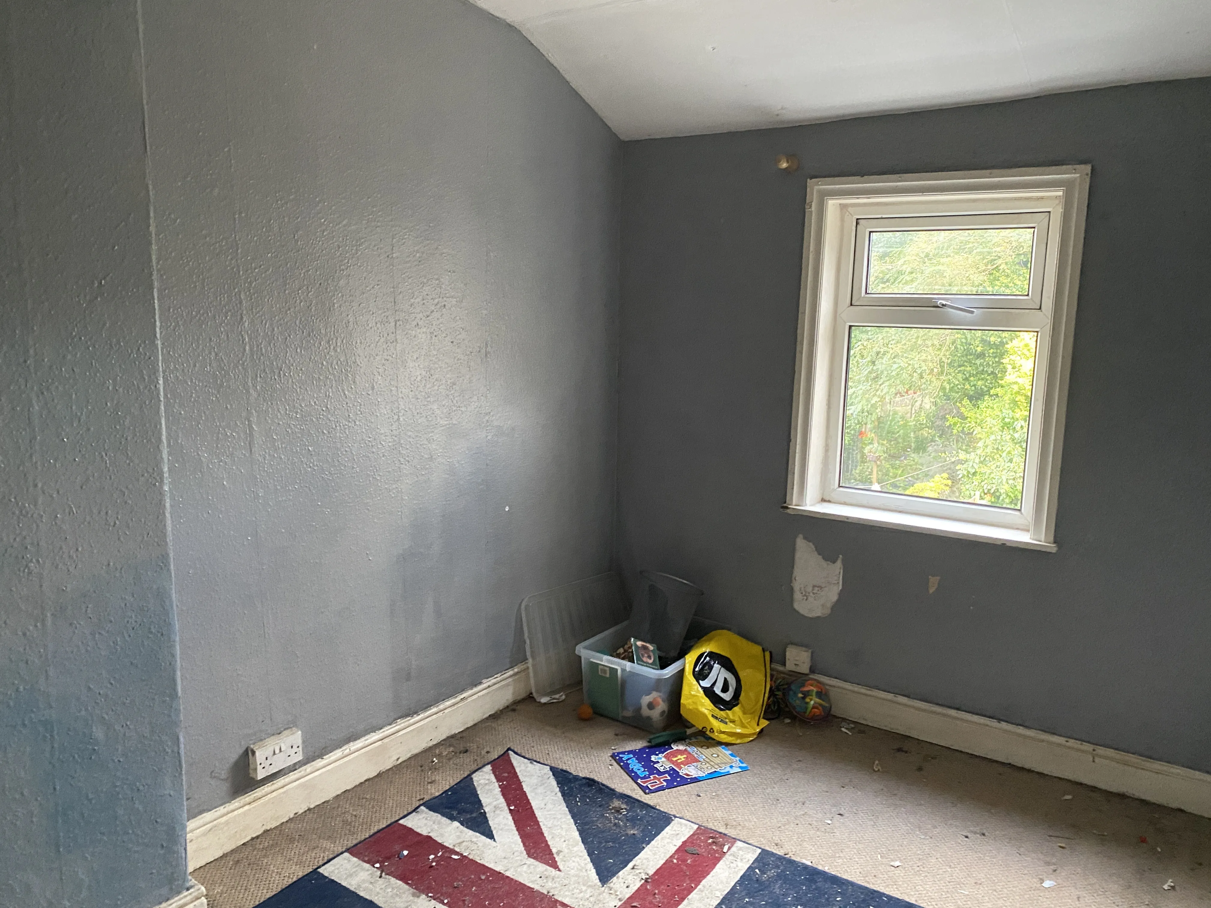 VACANT - Freehold Semi-Detached House