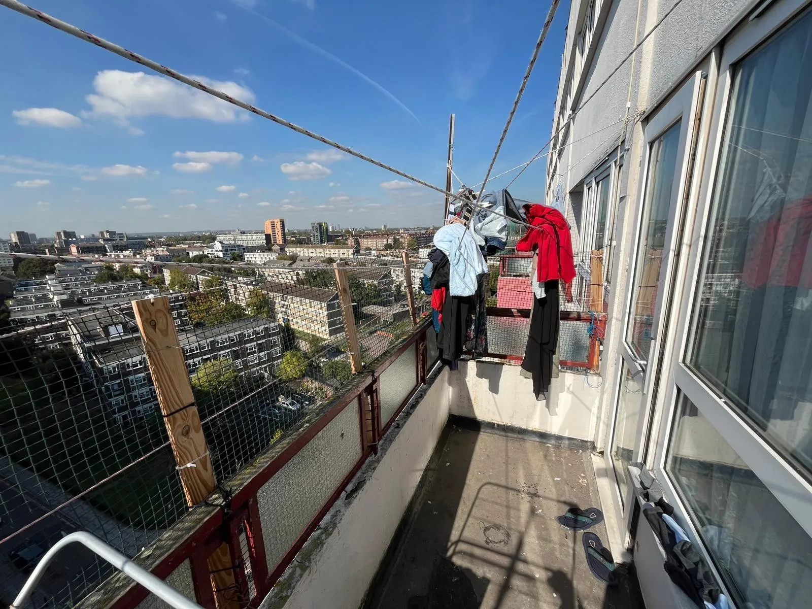 INVESTMENT - Leasehold Self Contained Flat