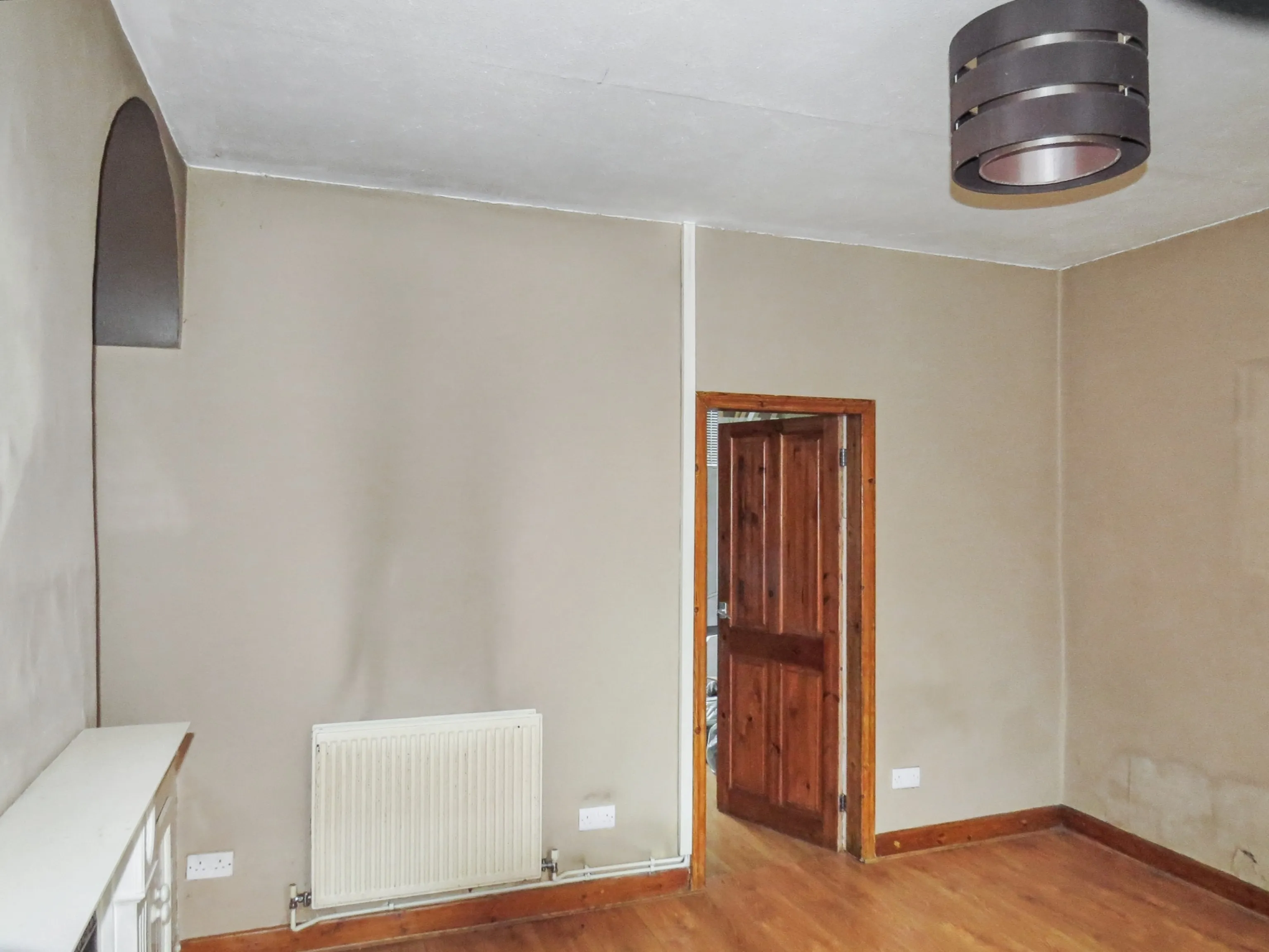 VACANT - Freehold End of Terrace House