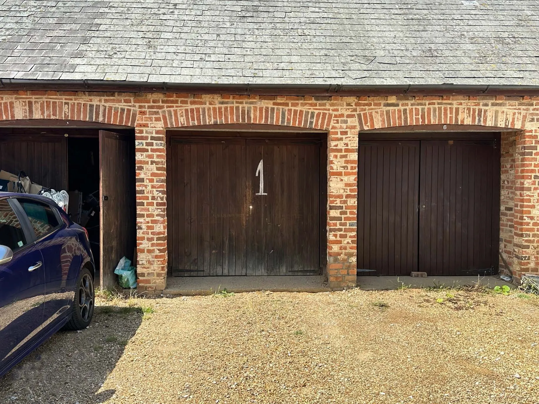 VACANT - Freehold Grade II Listed Mid Terrace House with Garage