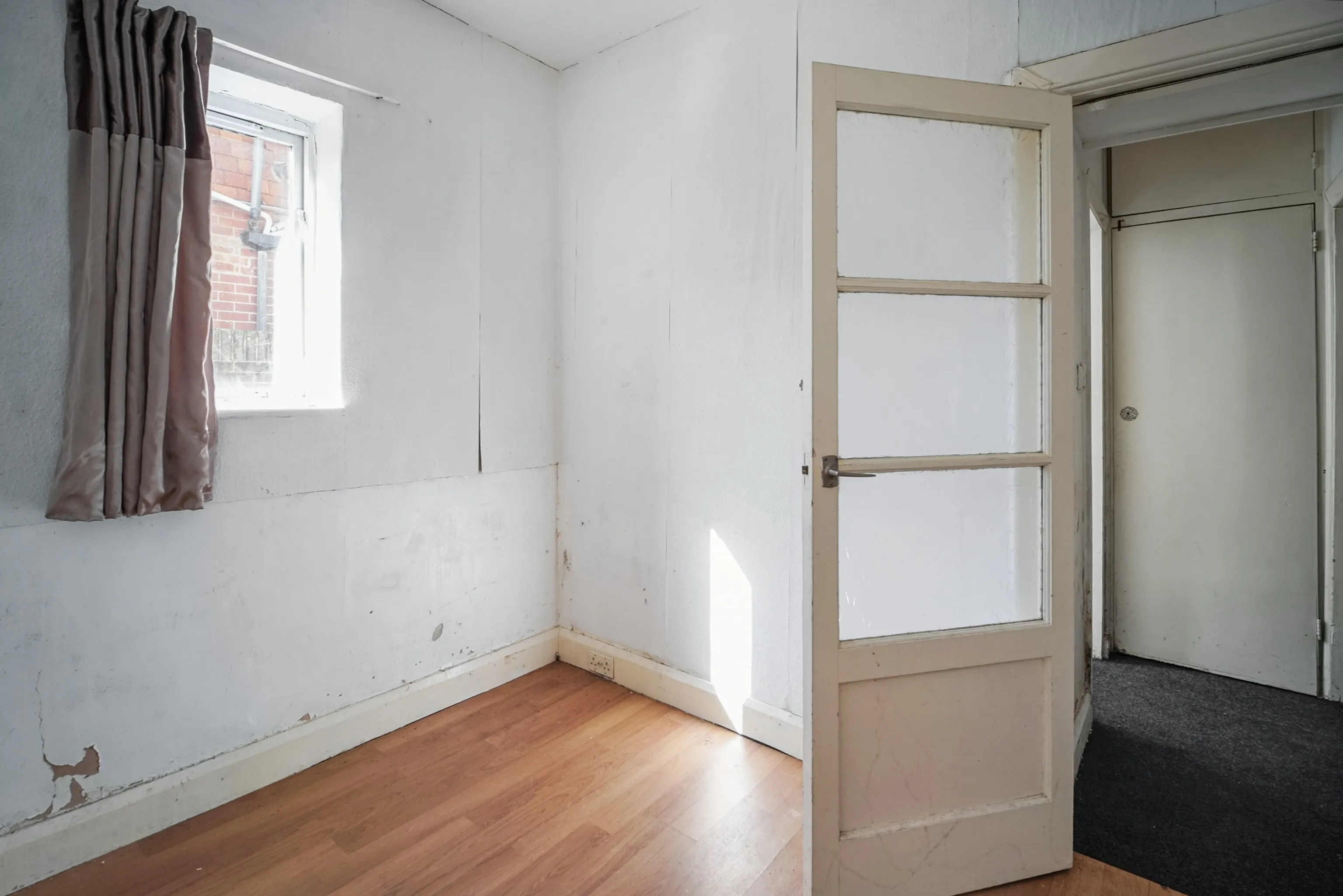 VACANT - Freehold Detached Building