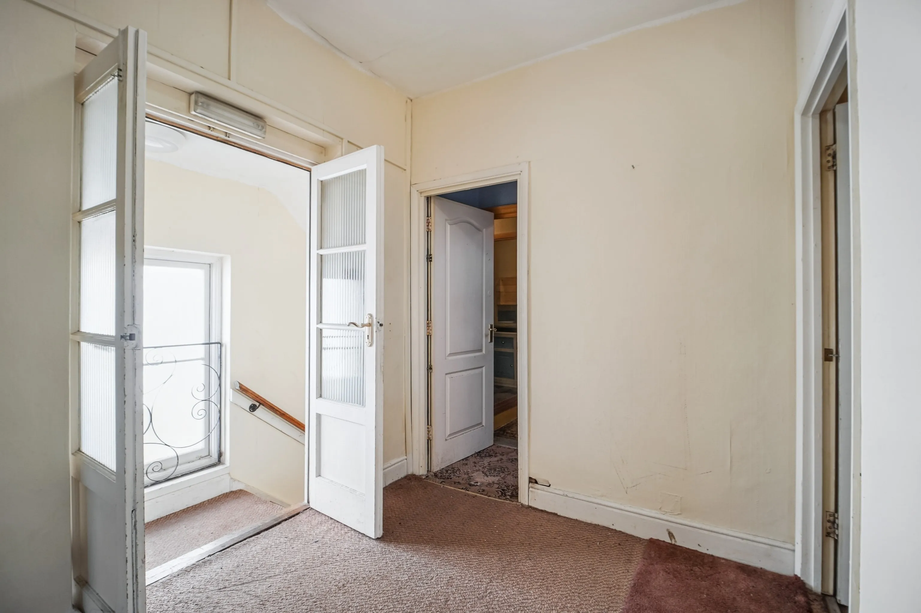VACANT - Freehold Detached Building