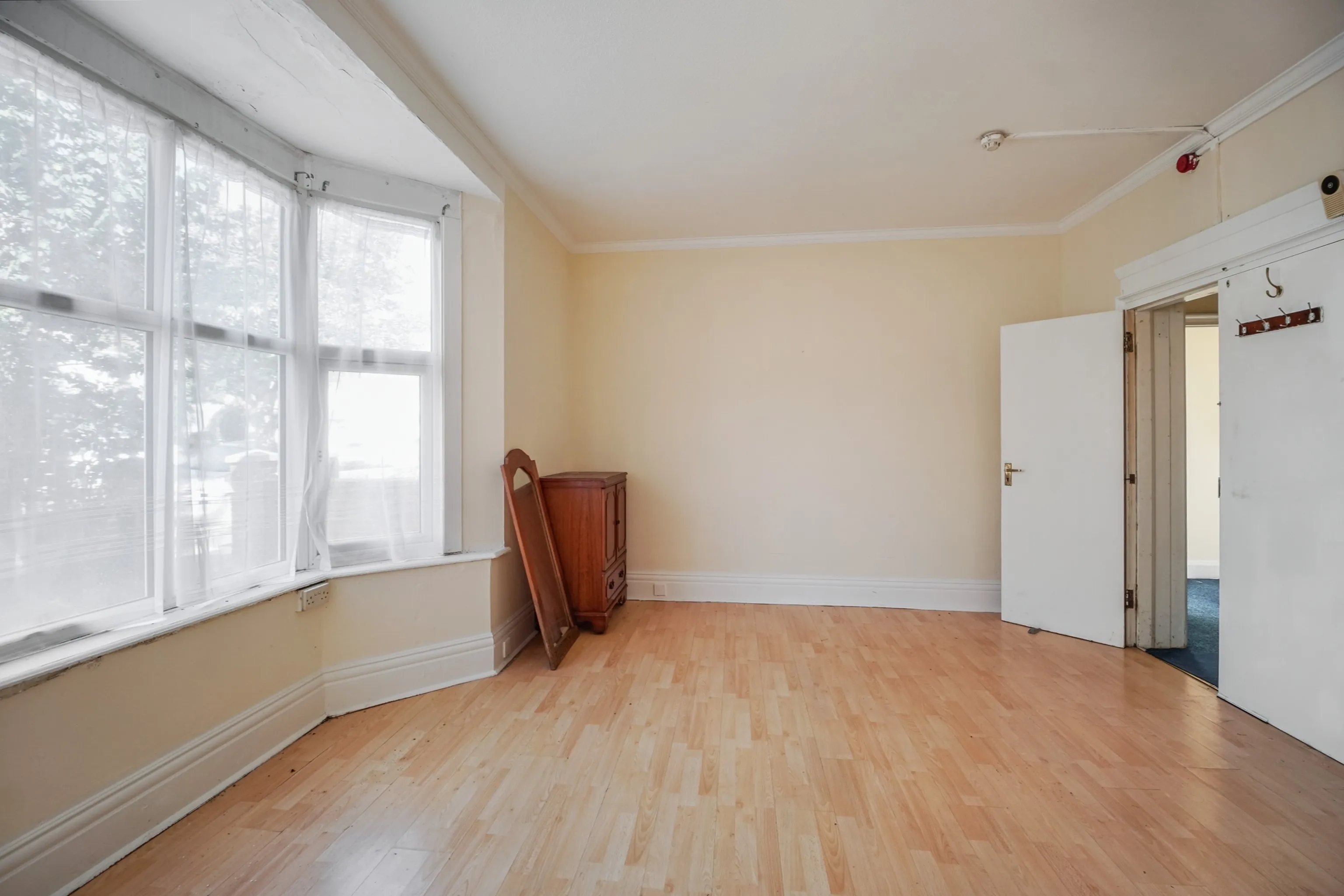VACANT - Freehold Detached Building
