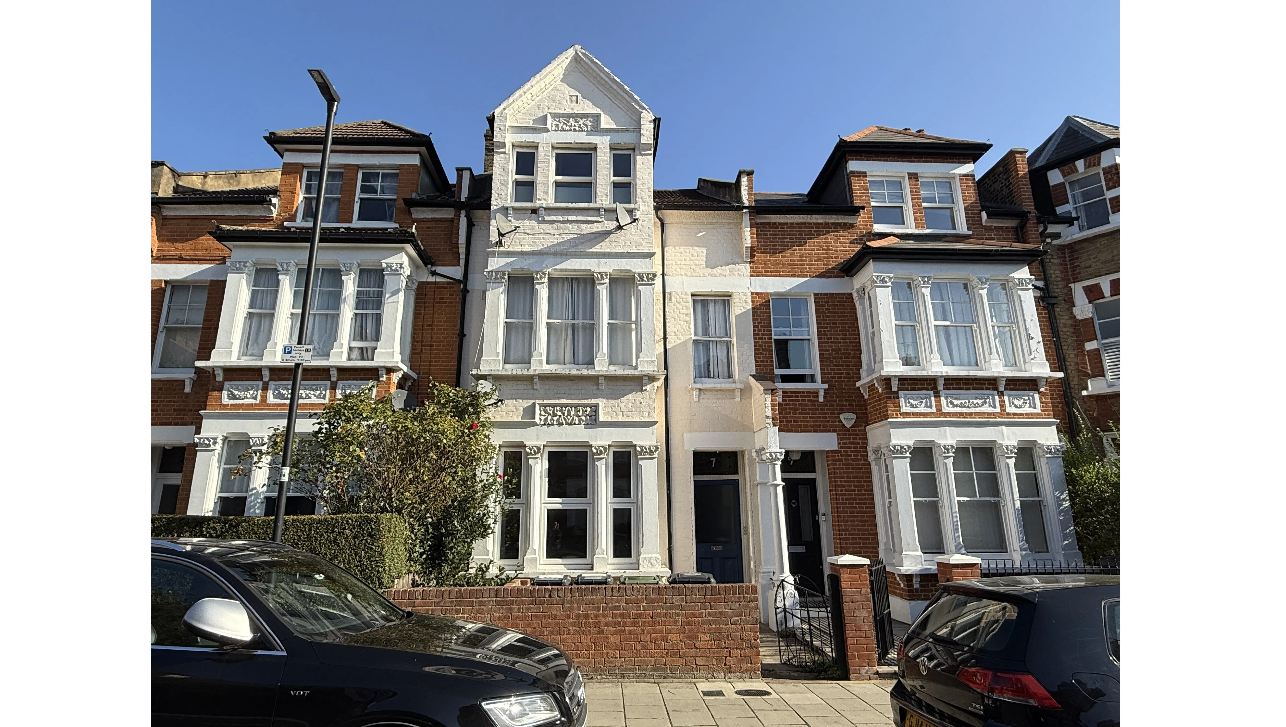 VACANT - Leasehold Self Contained Ground Floor Flat