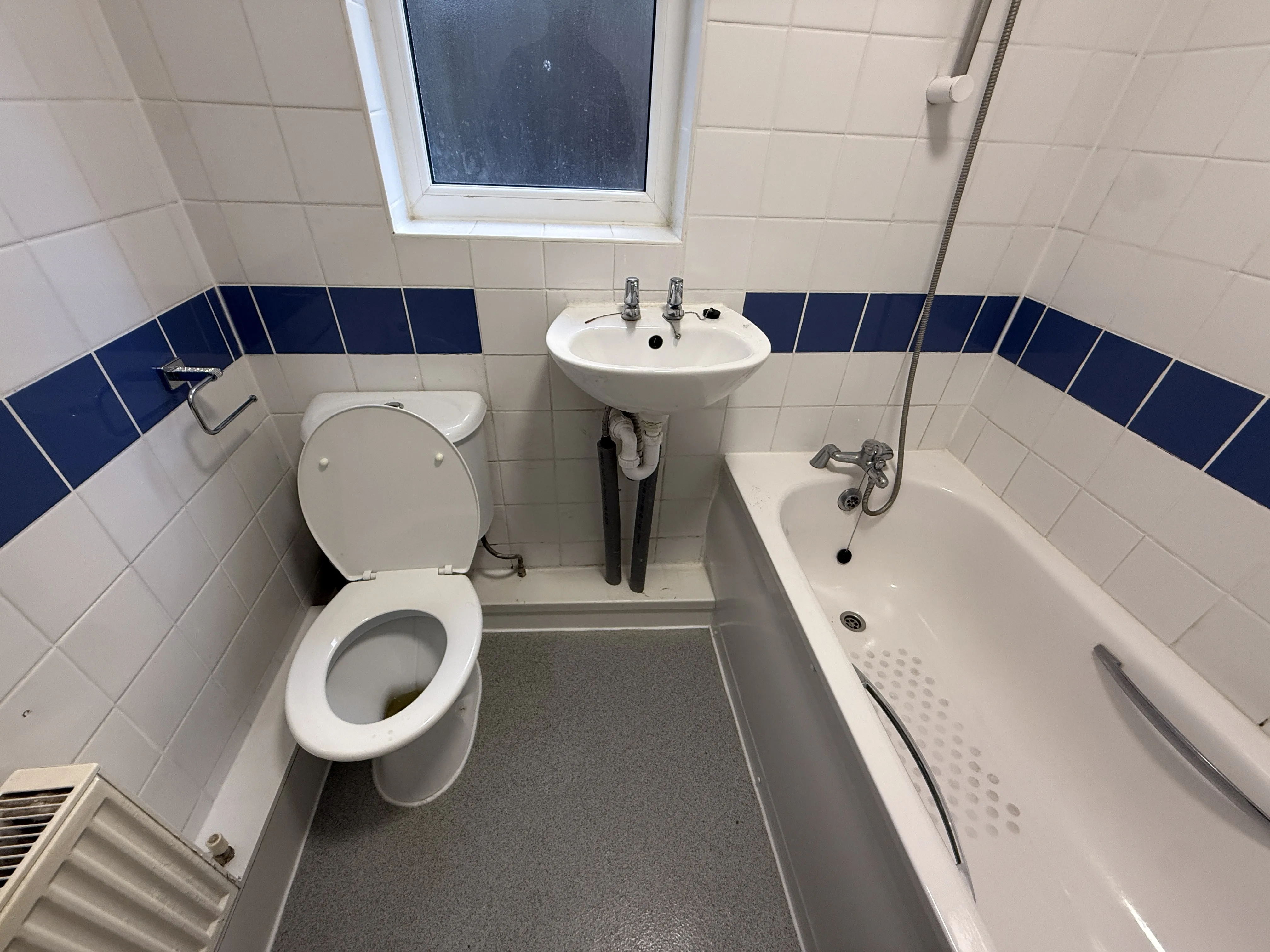 VACANT - Leasehold Self Contained Ground Floor Flat