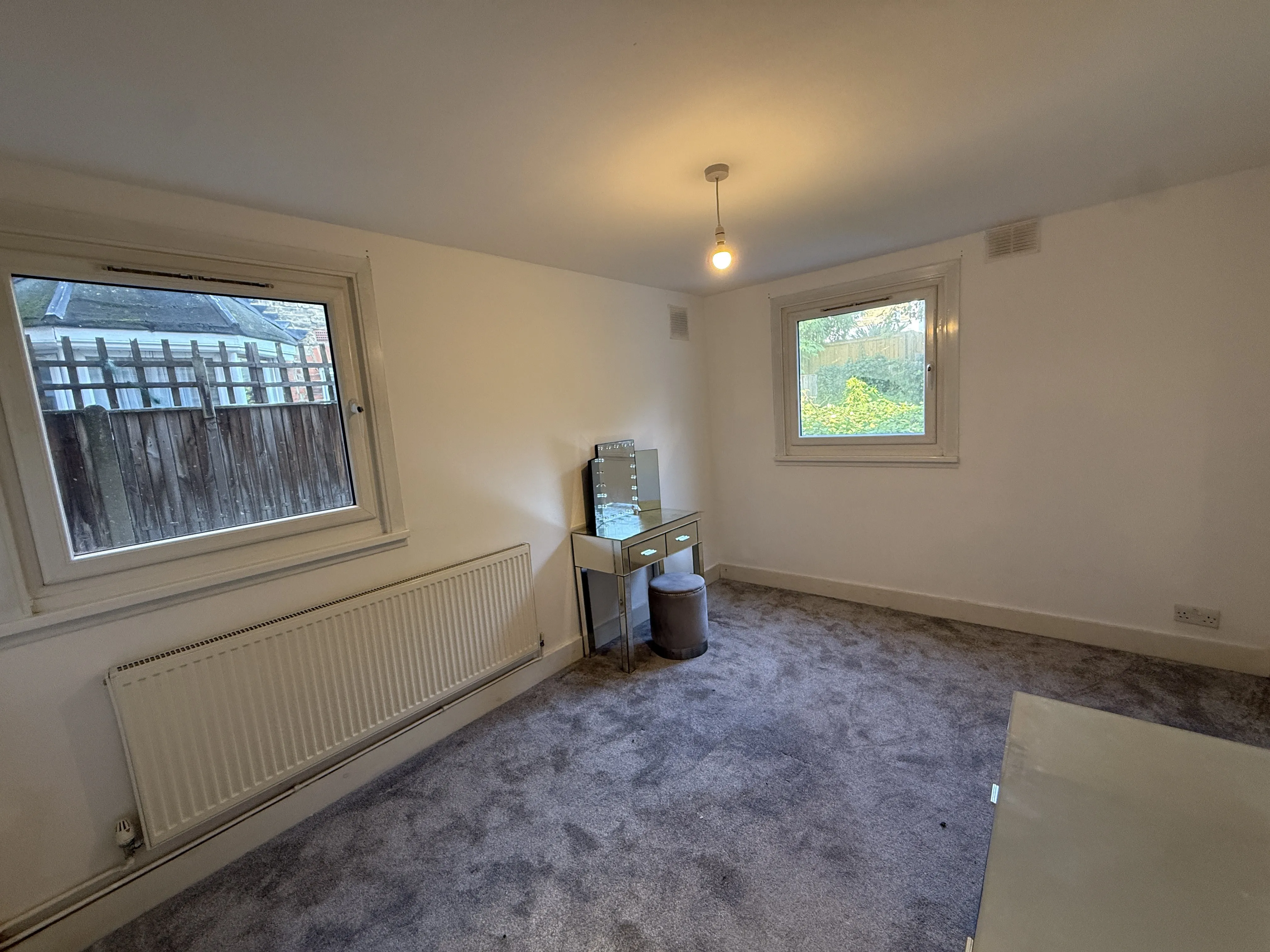 VACANT - Leasehold Self Contained Ground Floor Flat