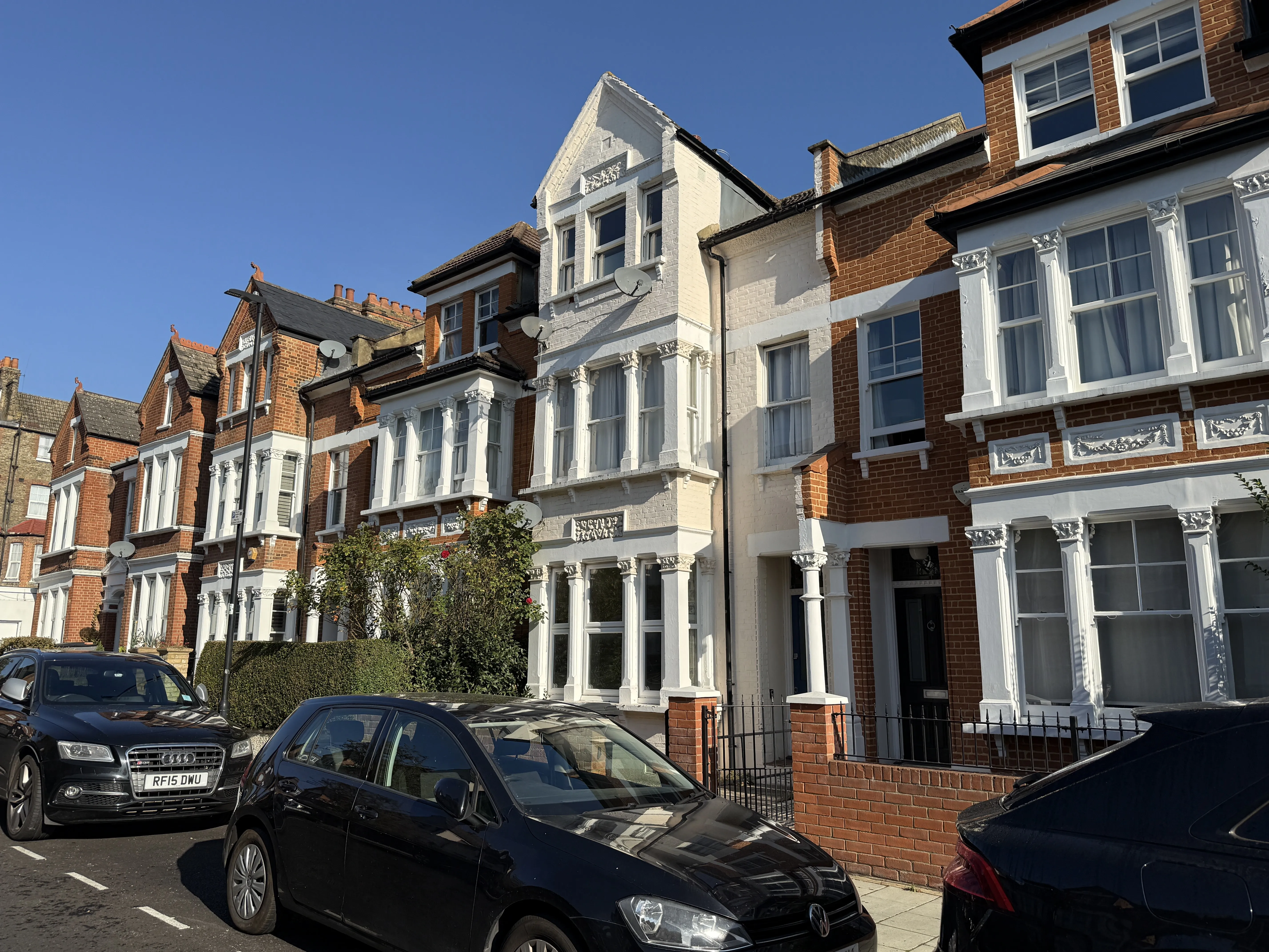 VACANT - Leasehold Self Contained Ground Floor Flat