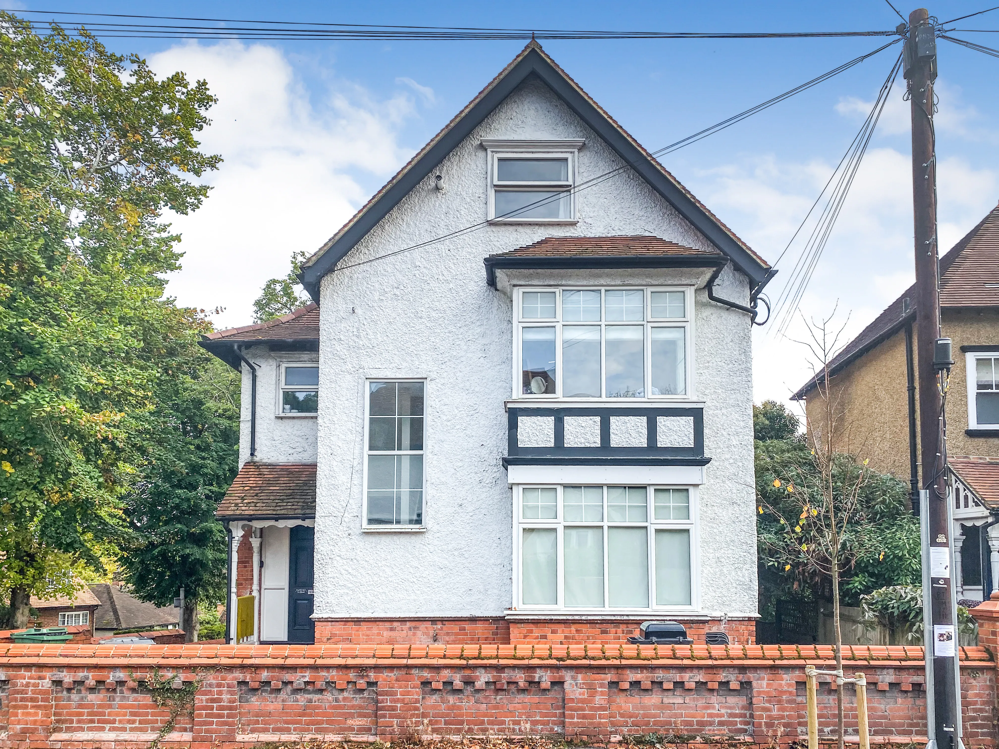INVESTMENT - Substantial Freehold Detached Building