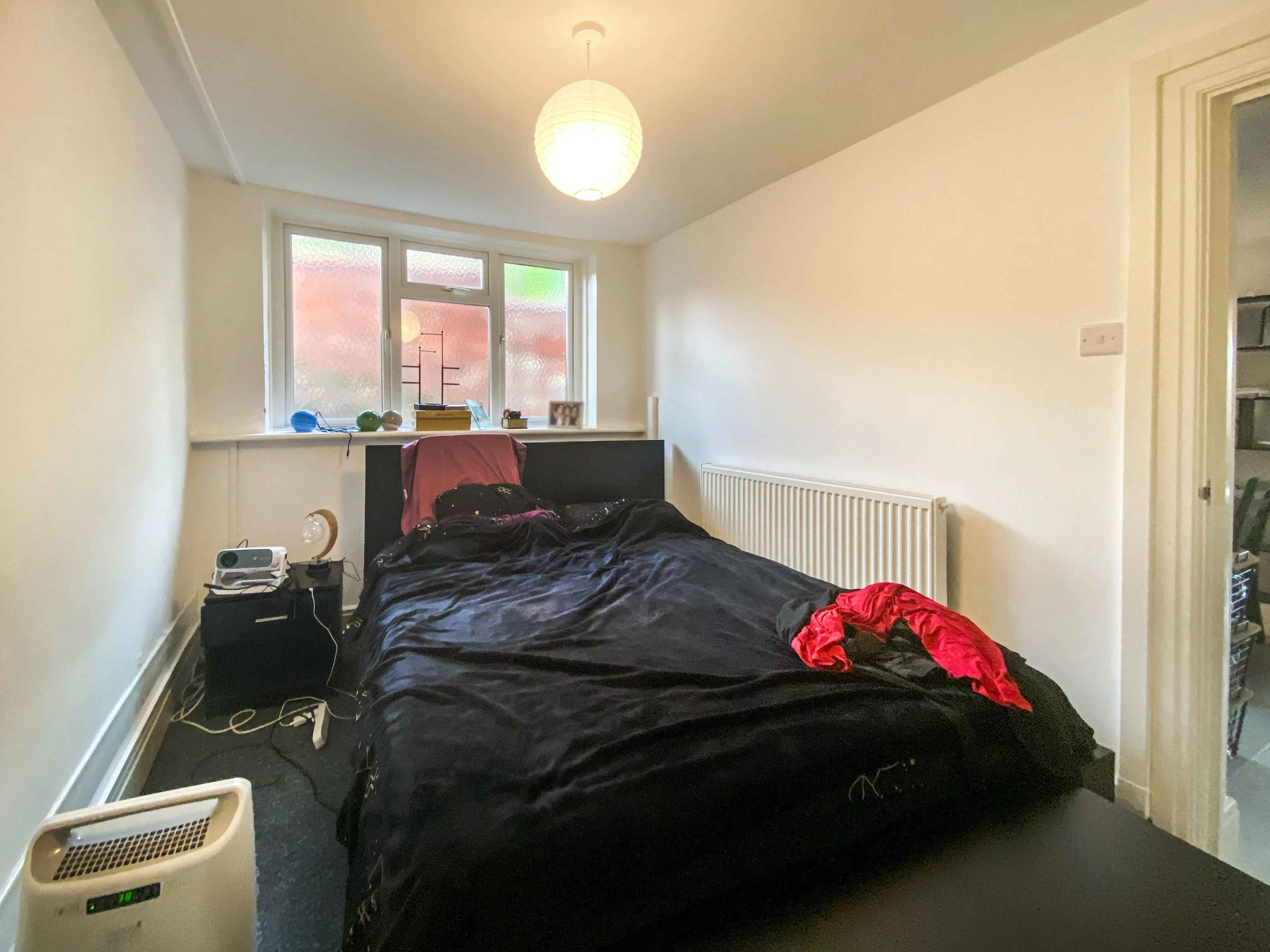 INVESTMENT - Substantial Freehold Detached Building