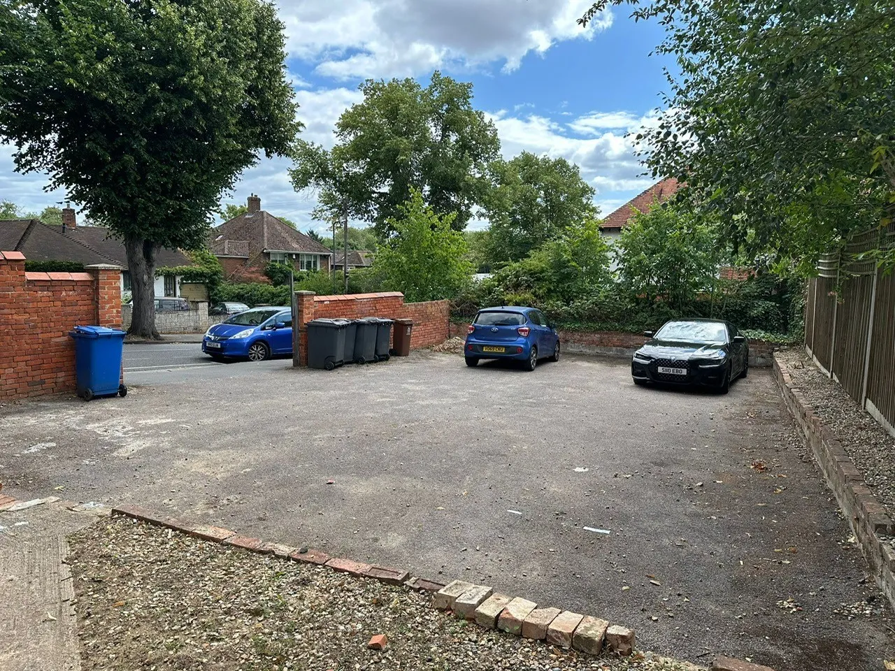 INVESTMENT - Substantial Freehold Detached Building