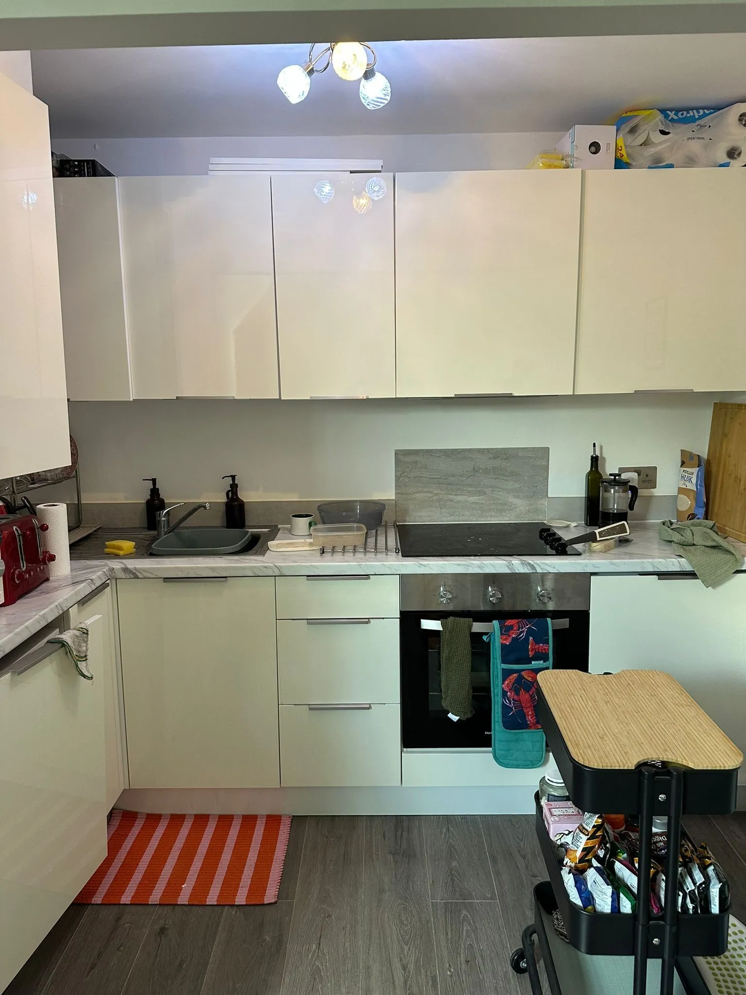 INVESTMENT - Substantial Freehold Detached Building