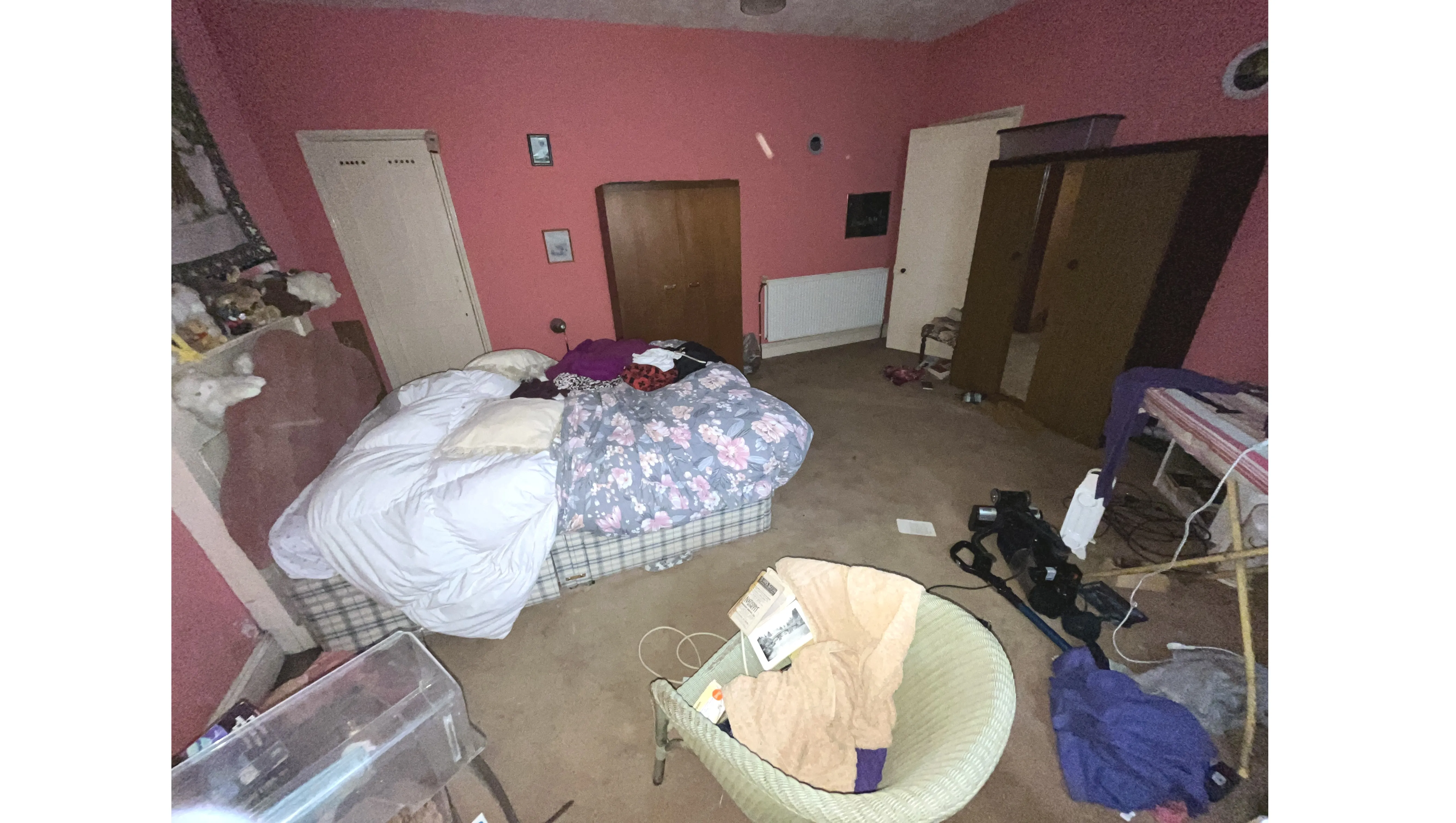 VACANT - Leasehold Self Contained Lower Ground Floor Flat