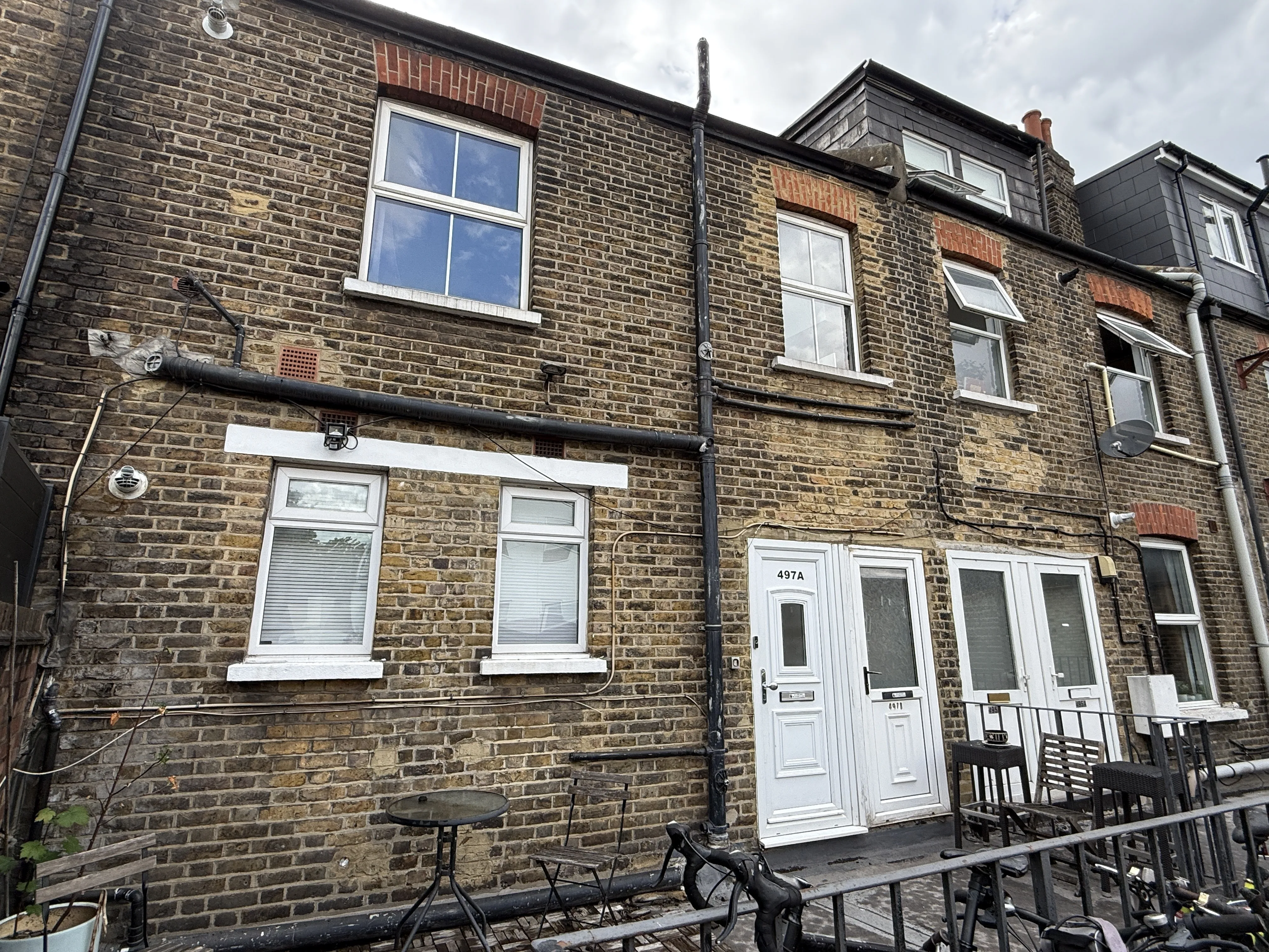 INVESTMENT - Leasehold Self Contained First and Second Floor Flat 