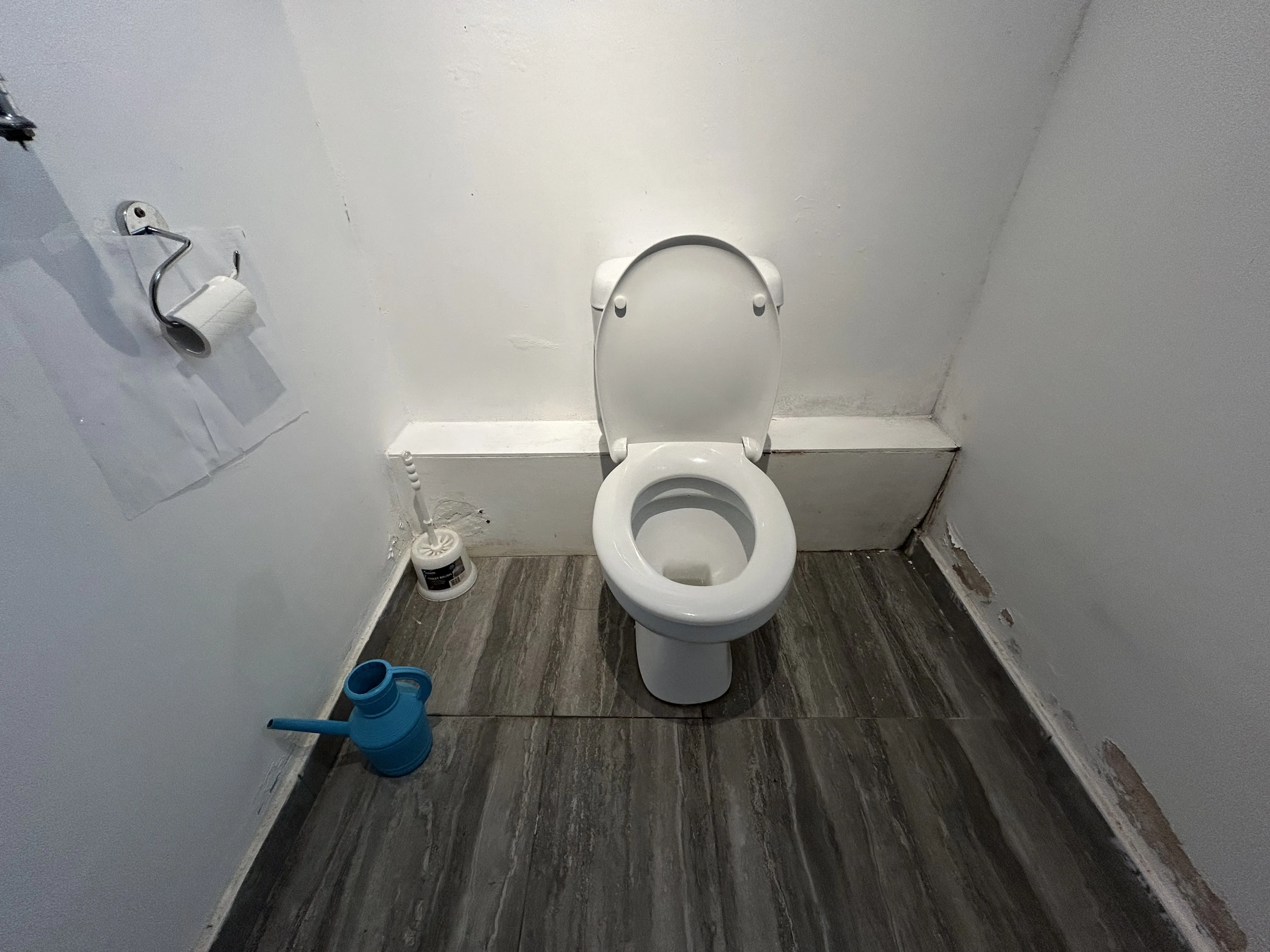 INVESTMENT - Leasehold Self Contained Ground and Lower Ground Floor Maisonette