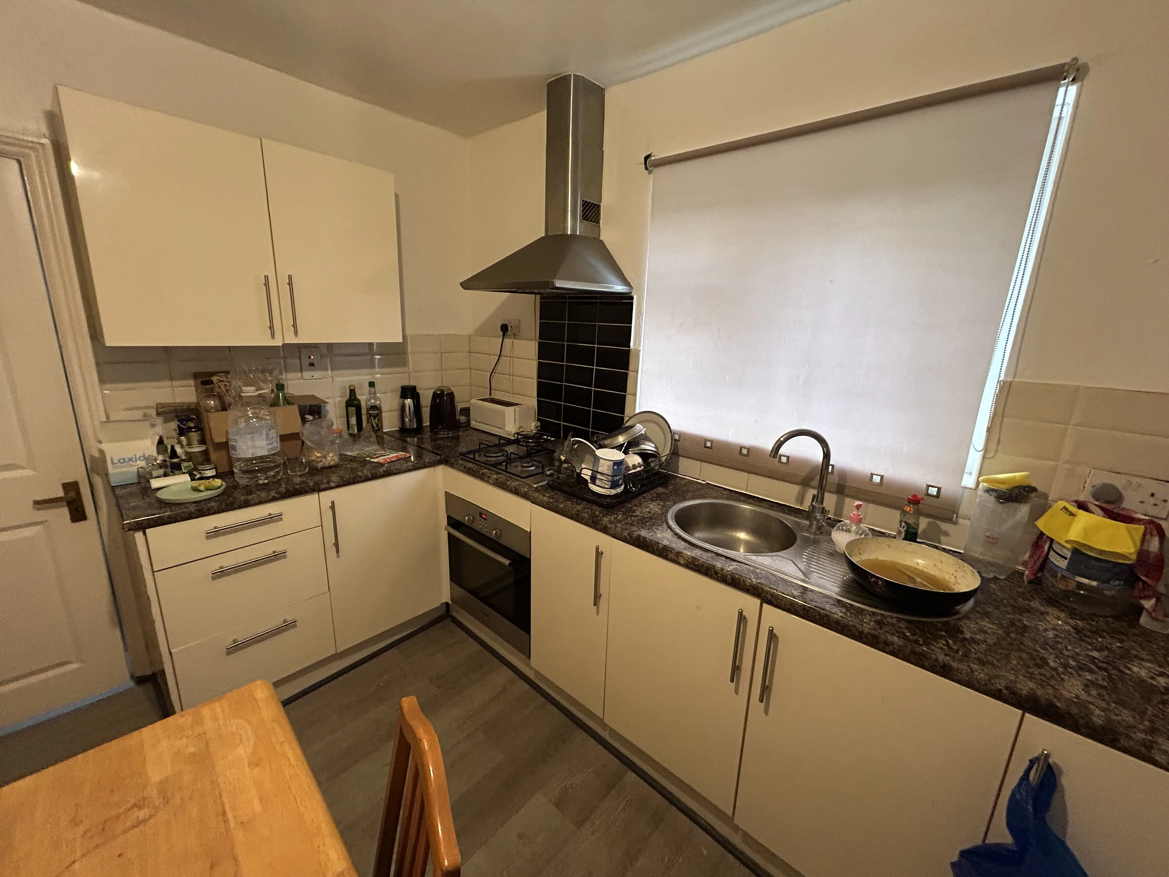 INVESTMENT - Leasehold Self Contained Ground and Lower Ground Floor Maisonette