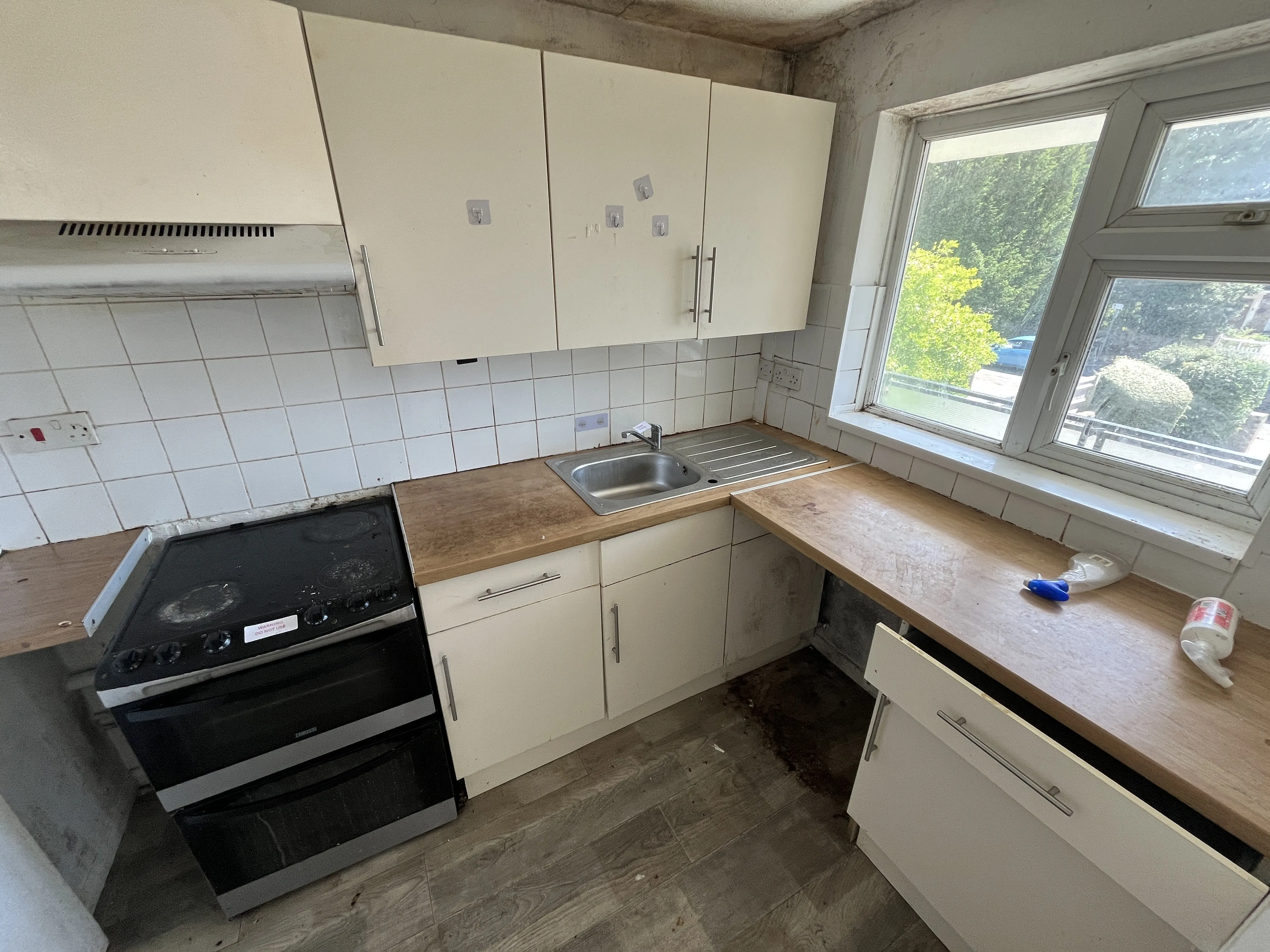 Leasehold Self Contained First Floor Flat