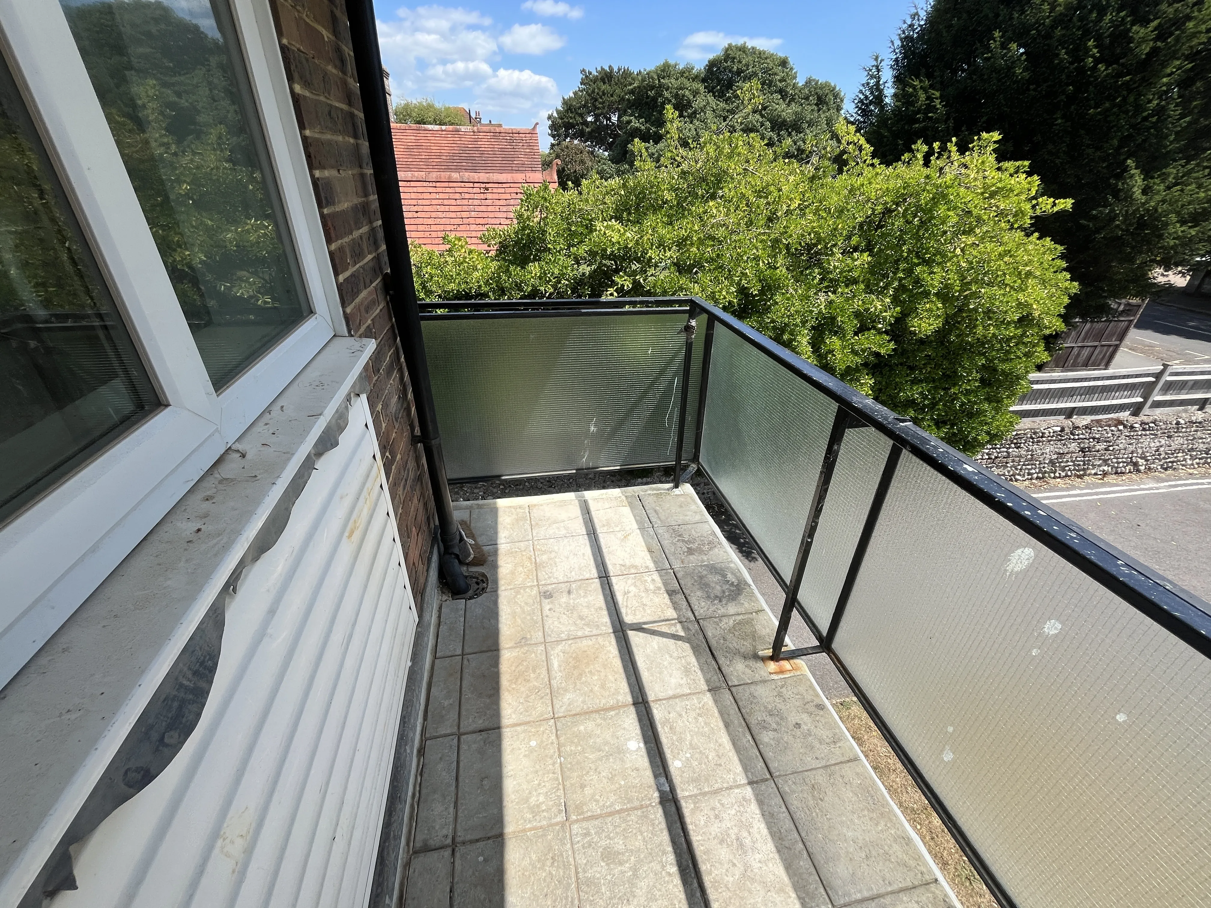 Leasehold Self Contained First Floor Flat