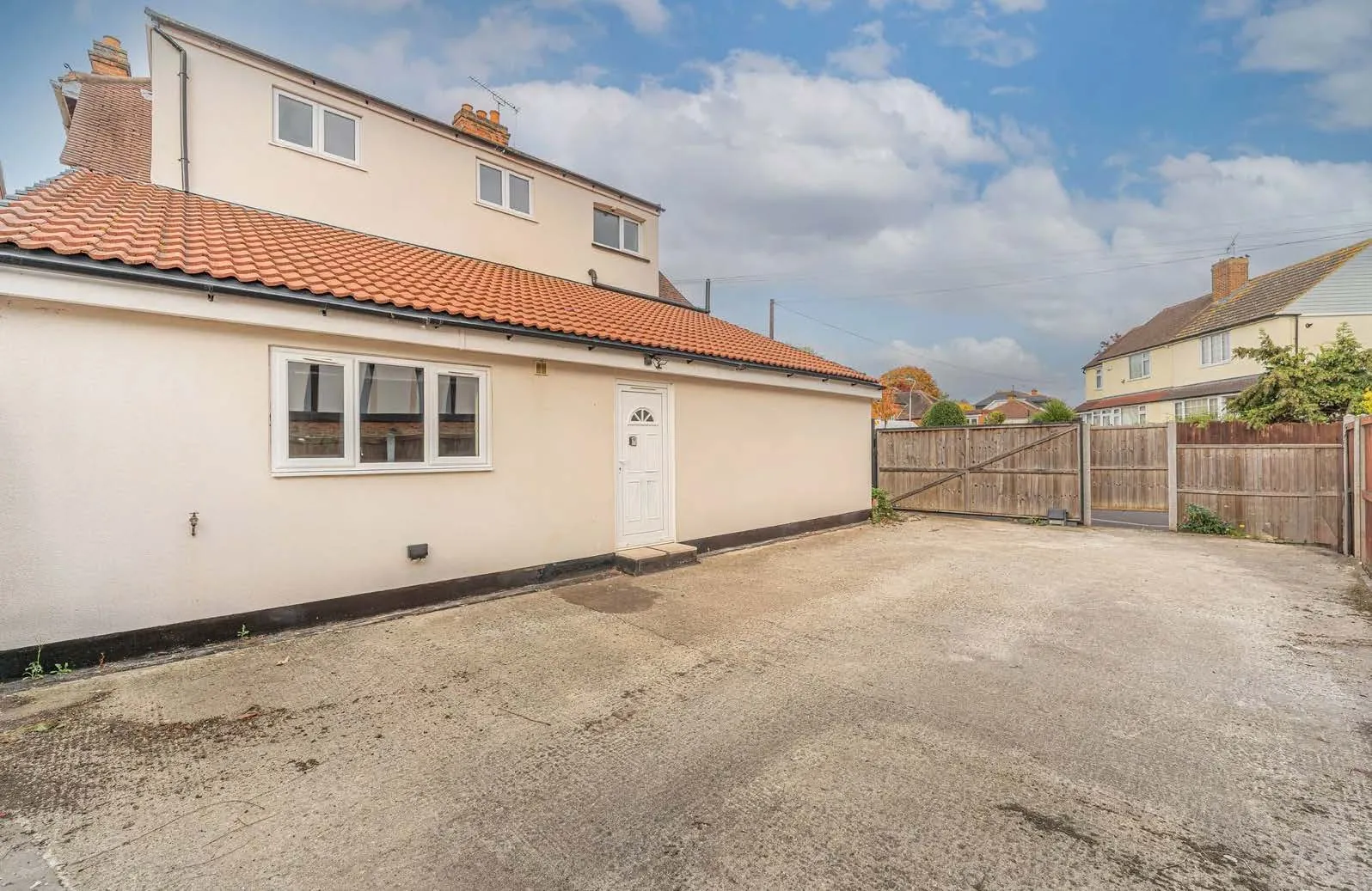 VACANT - Freehold Detached Building