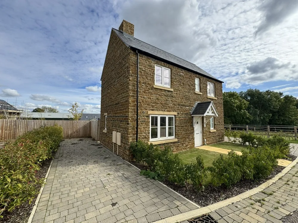 VACANT - Five Freehold Dwellings