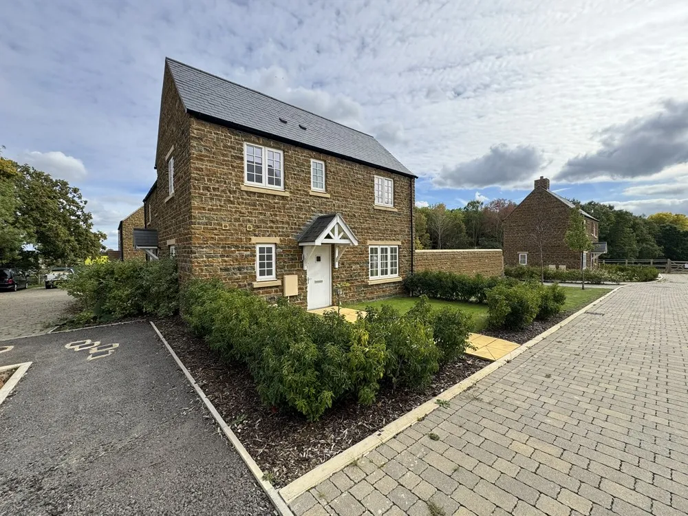 VACANT - Five Freehold Dwellings