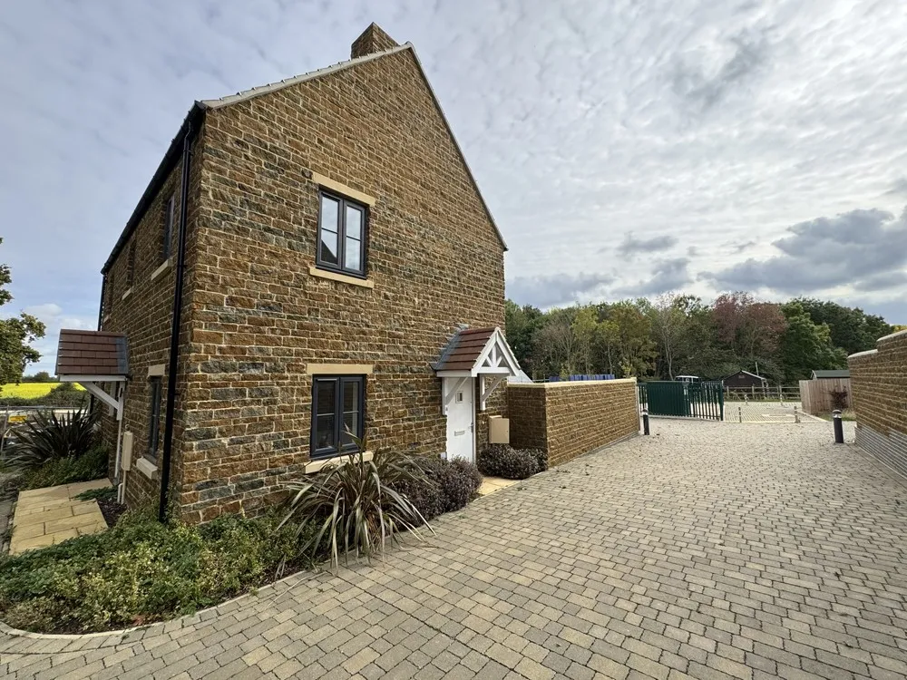 VACANT - Five Freehold Dwellings