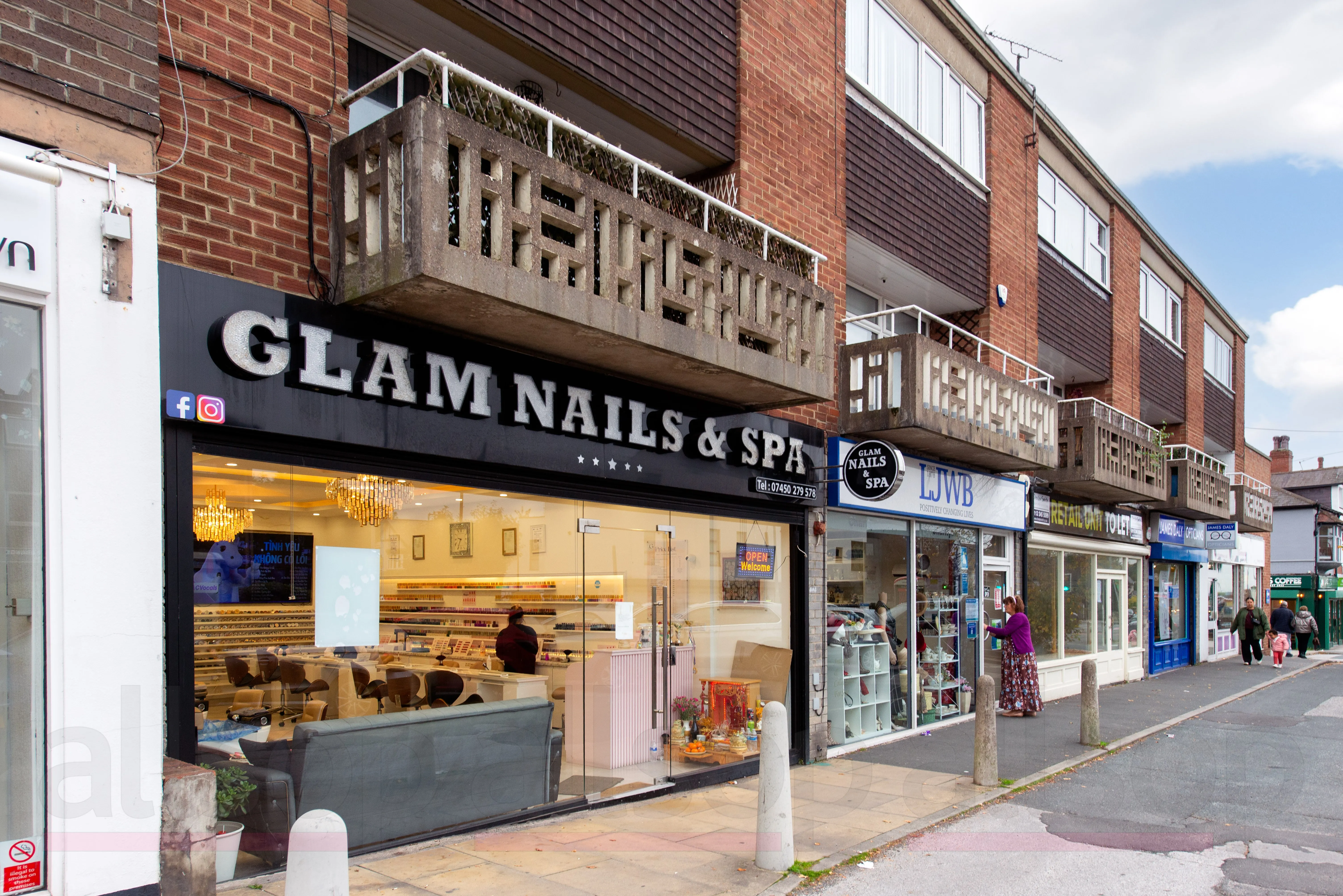 Freehold Shop & Residential Ground Rent Investment