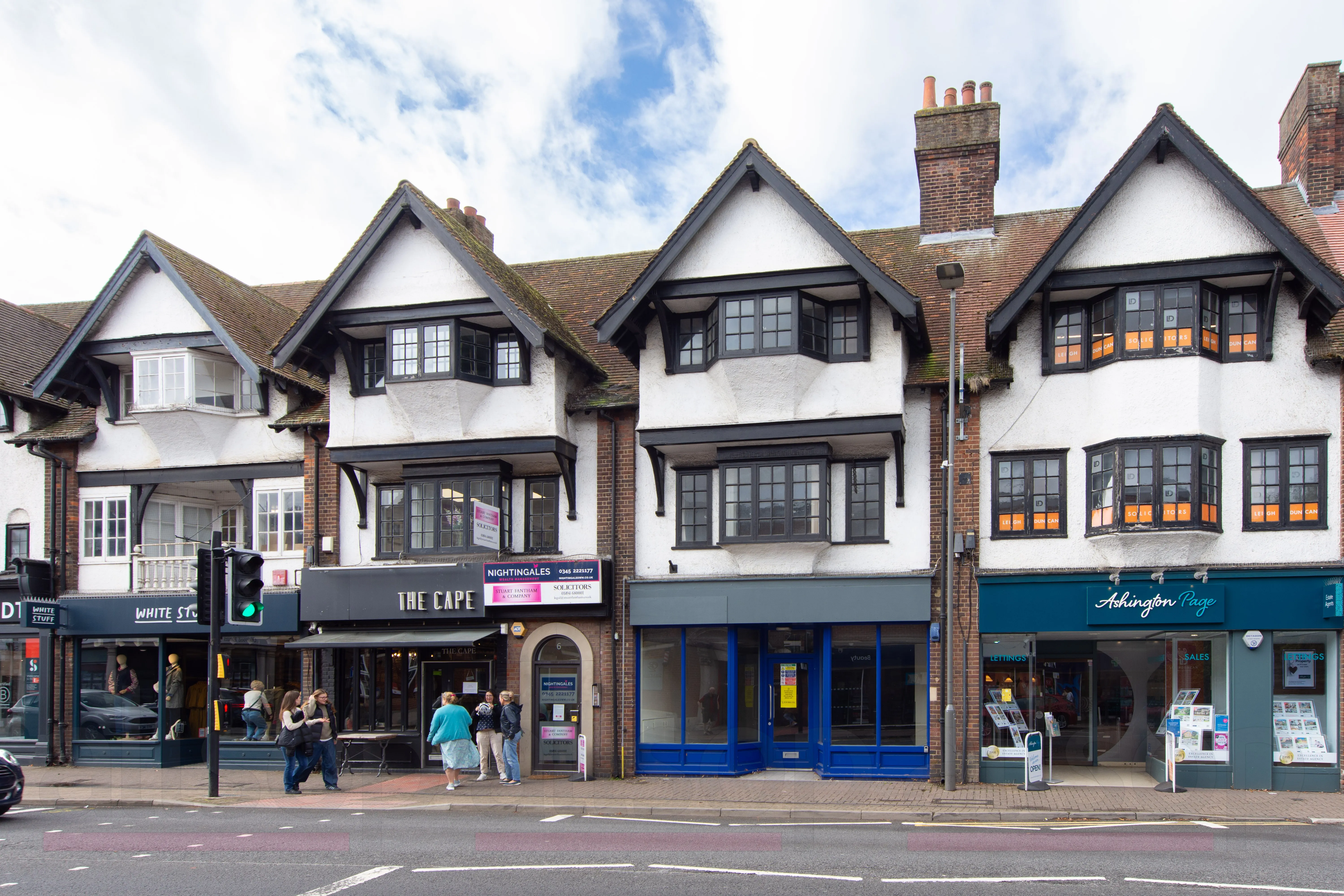 Well Located Vacant Freehold Shop & Future Development Opportunity 