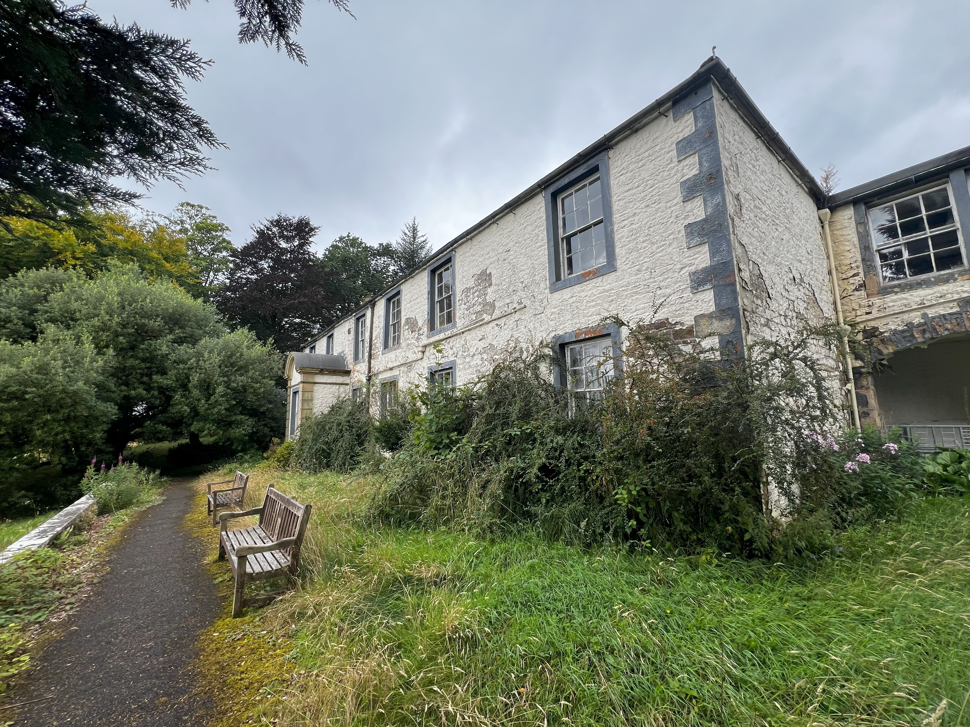 VACANT - Substantial Freehold Former Hotel 