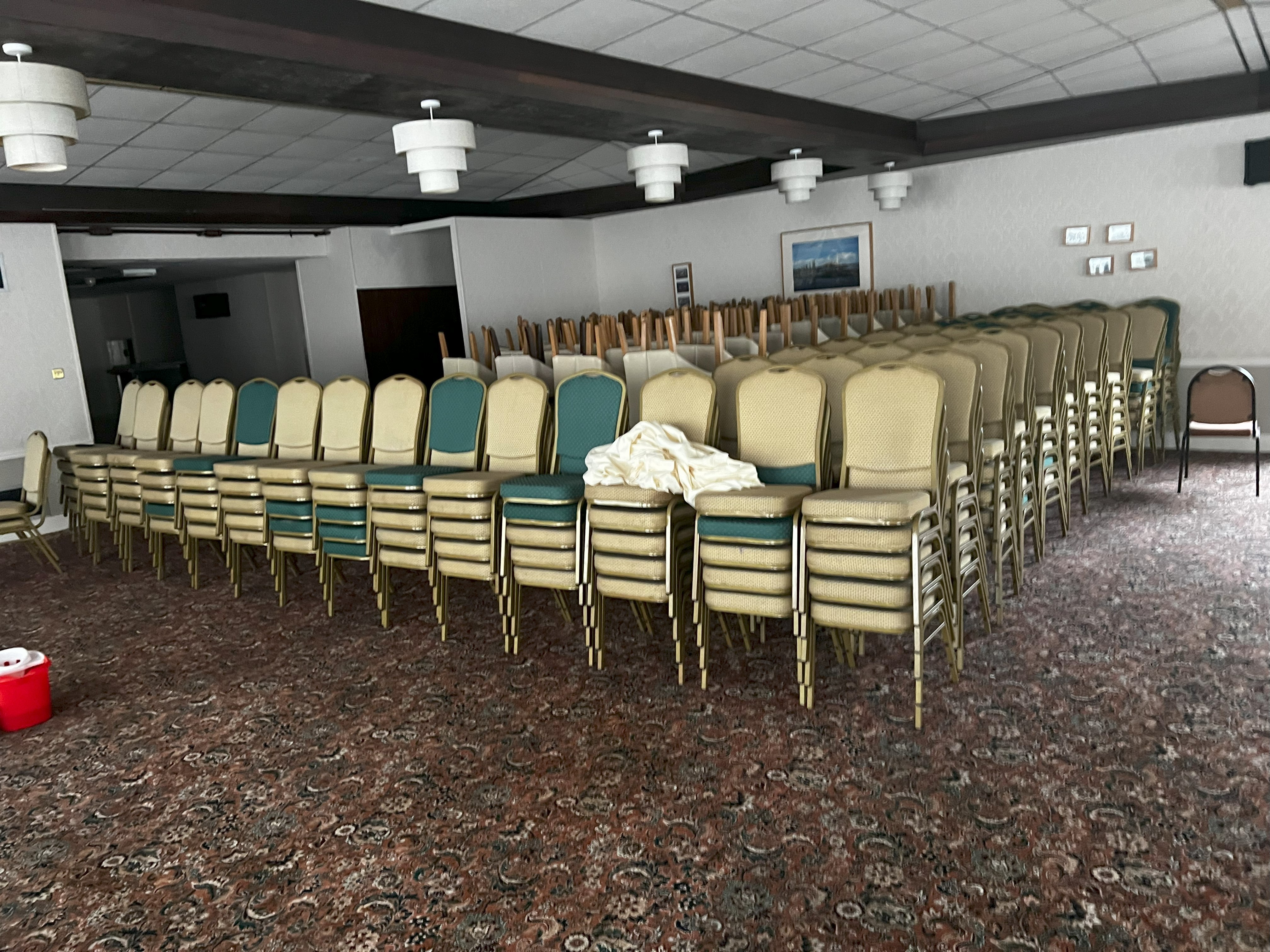 VACANT - Substantial Freehold Former Hotel 
