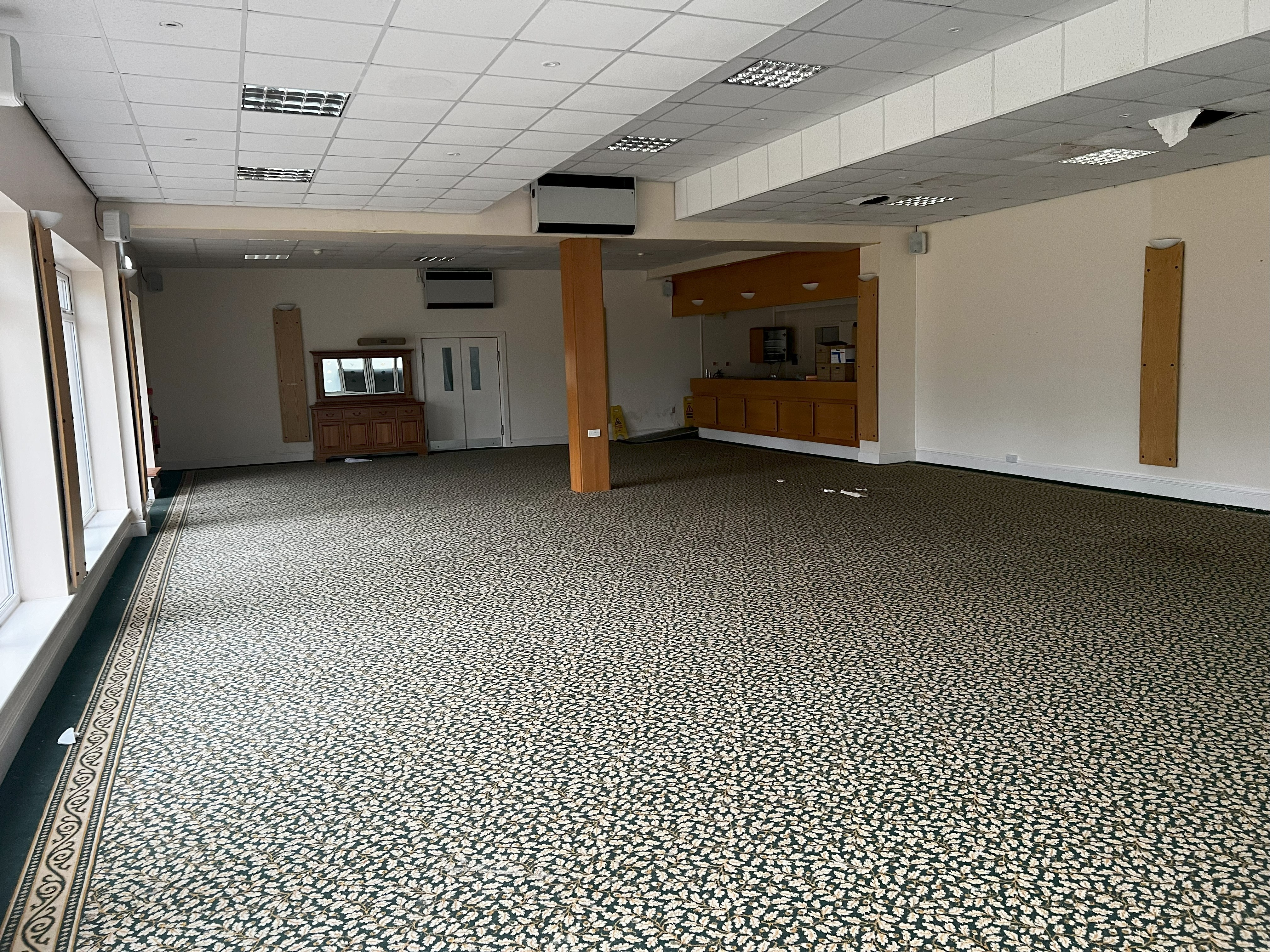 VACANT - Substantial Freehold Former Hotel 