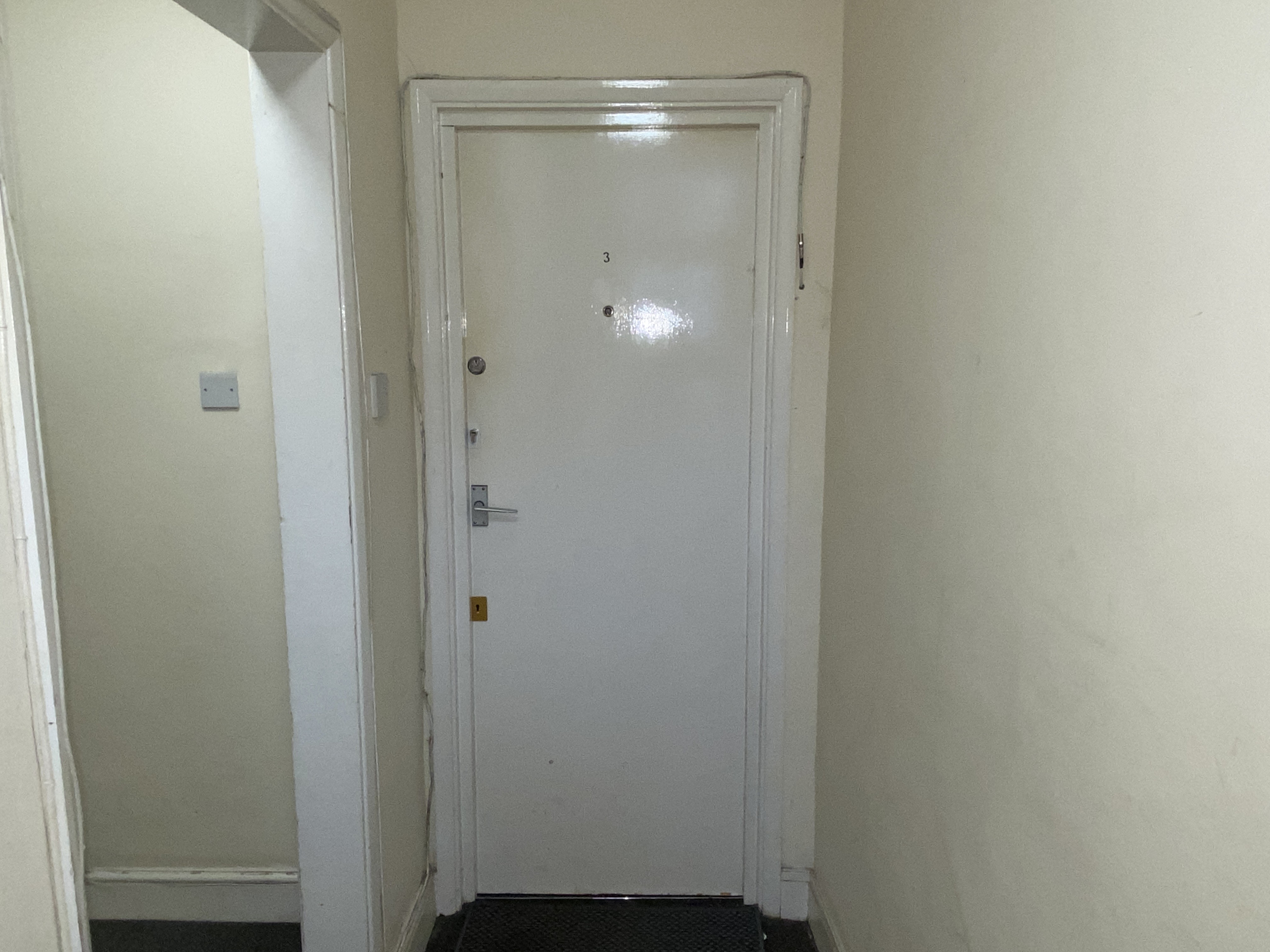 INVESTMENT - Freehold Mid Terrace Building 