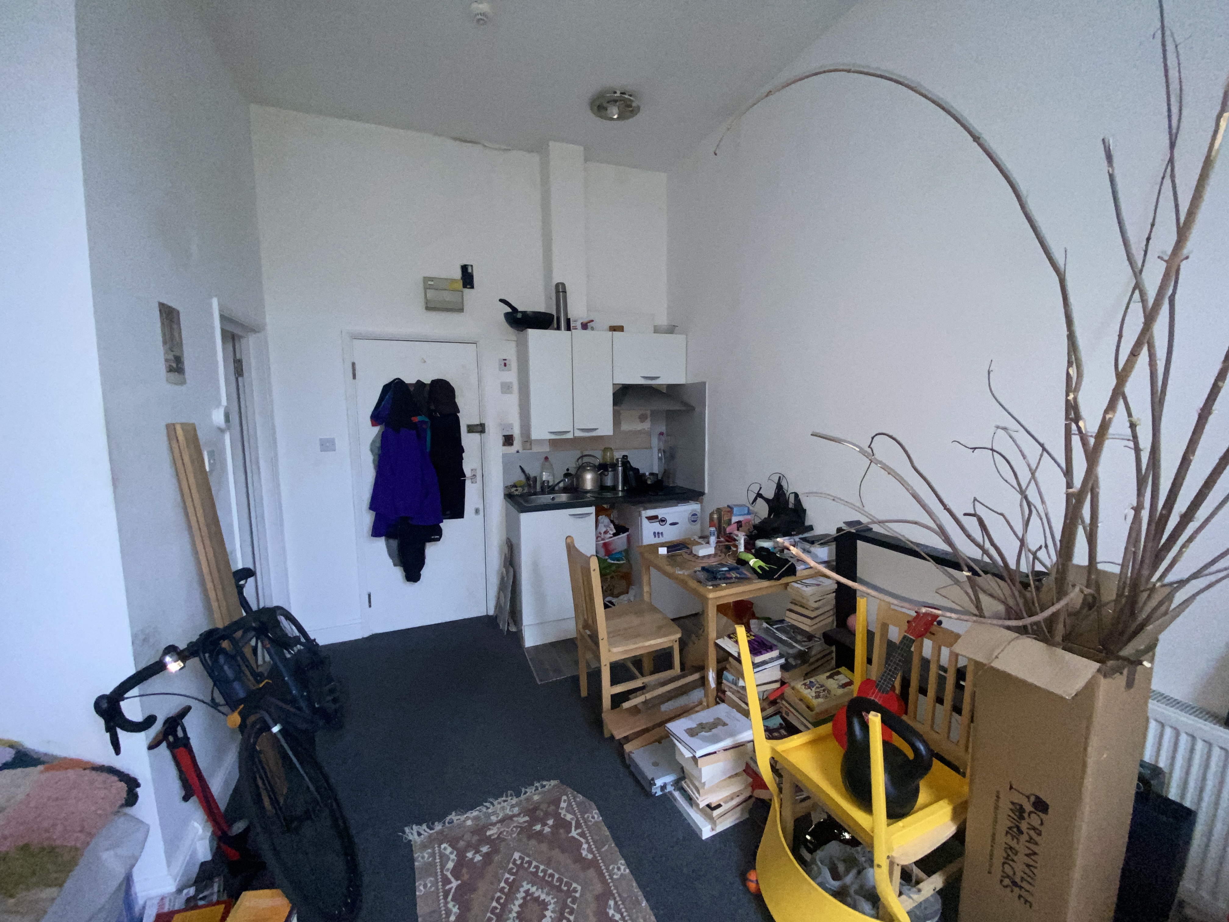 INVESTMENT - Freehold Mid Terrace Building 