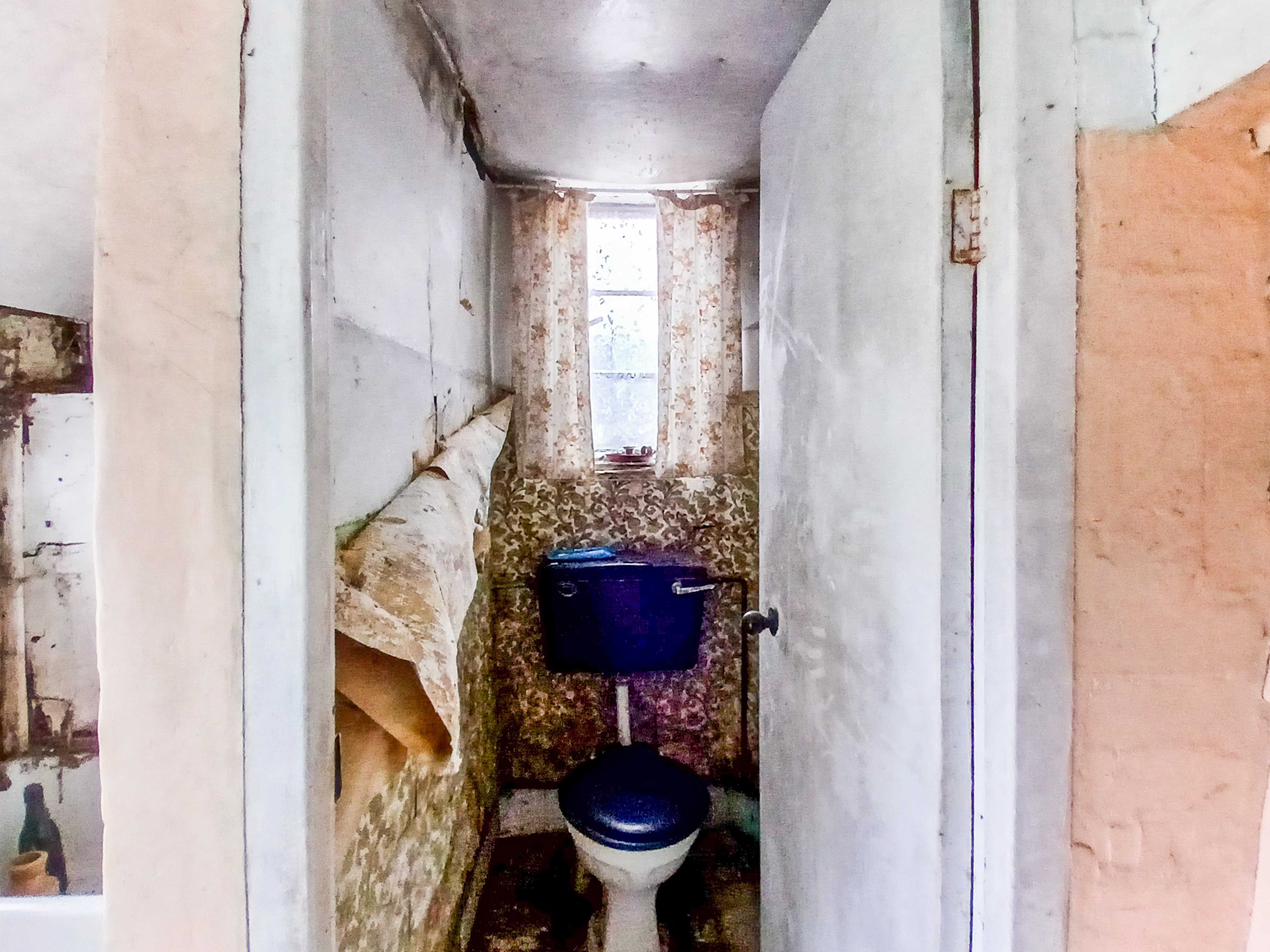 VACANT - Freehold Detached House