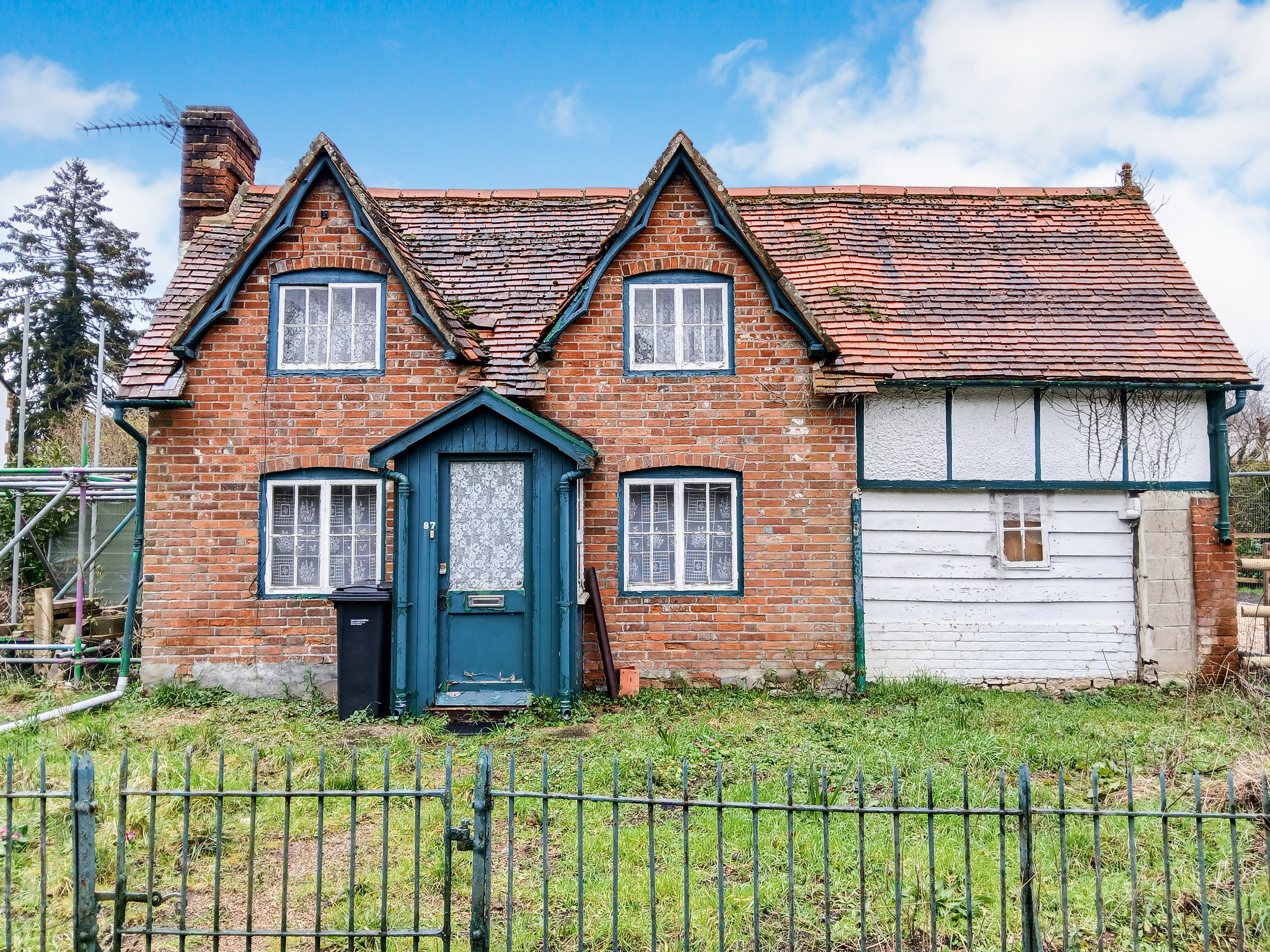VACANT - Freehold Detached House