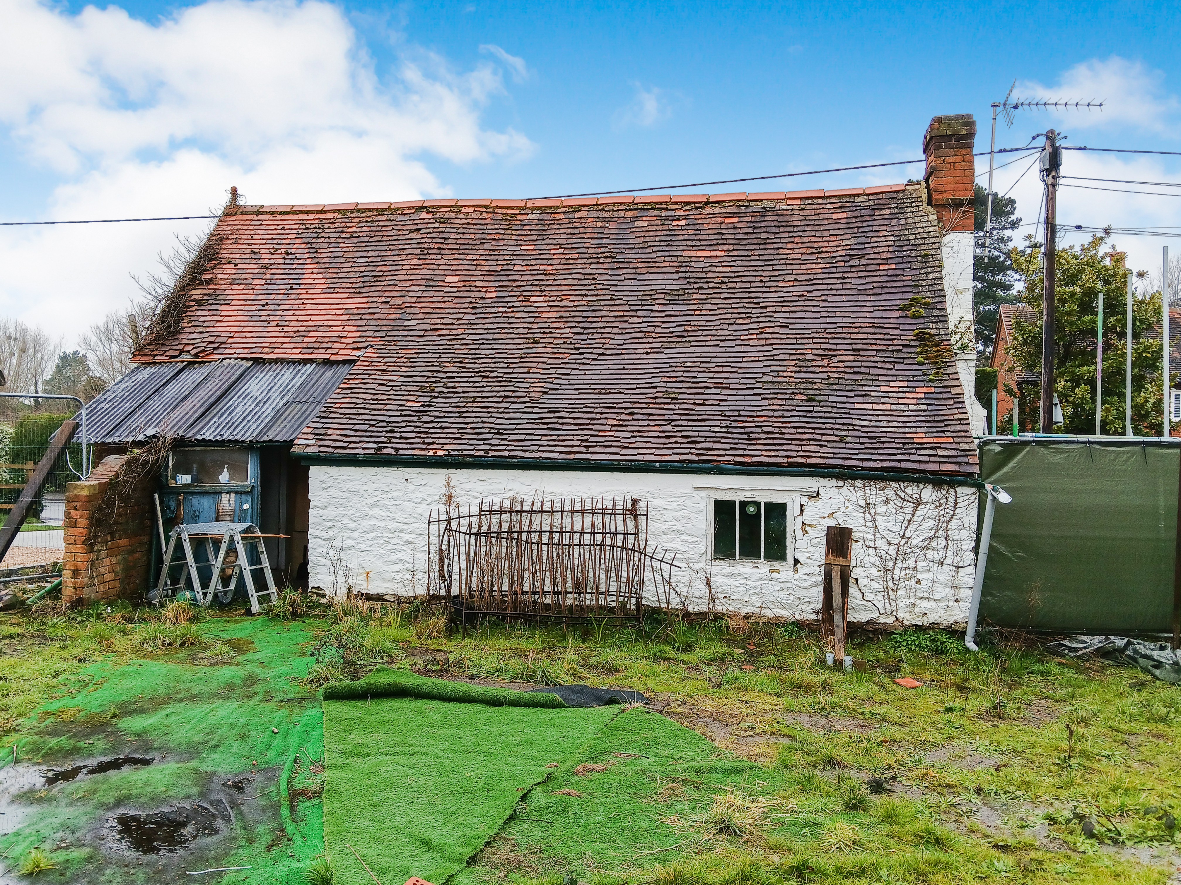 VACANT - Freehold Detached House