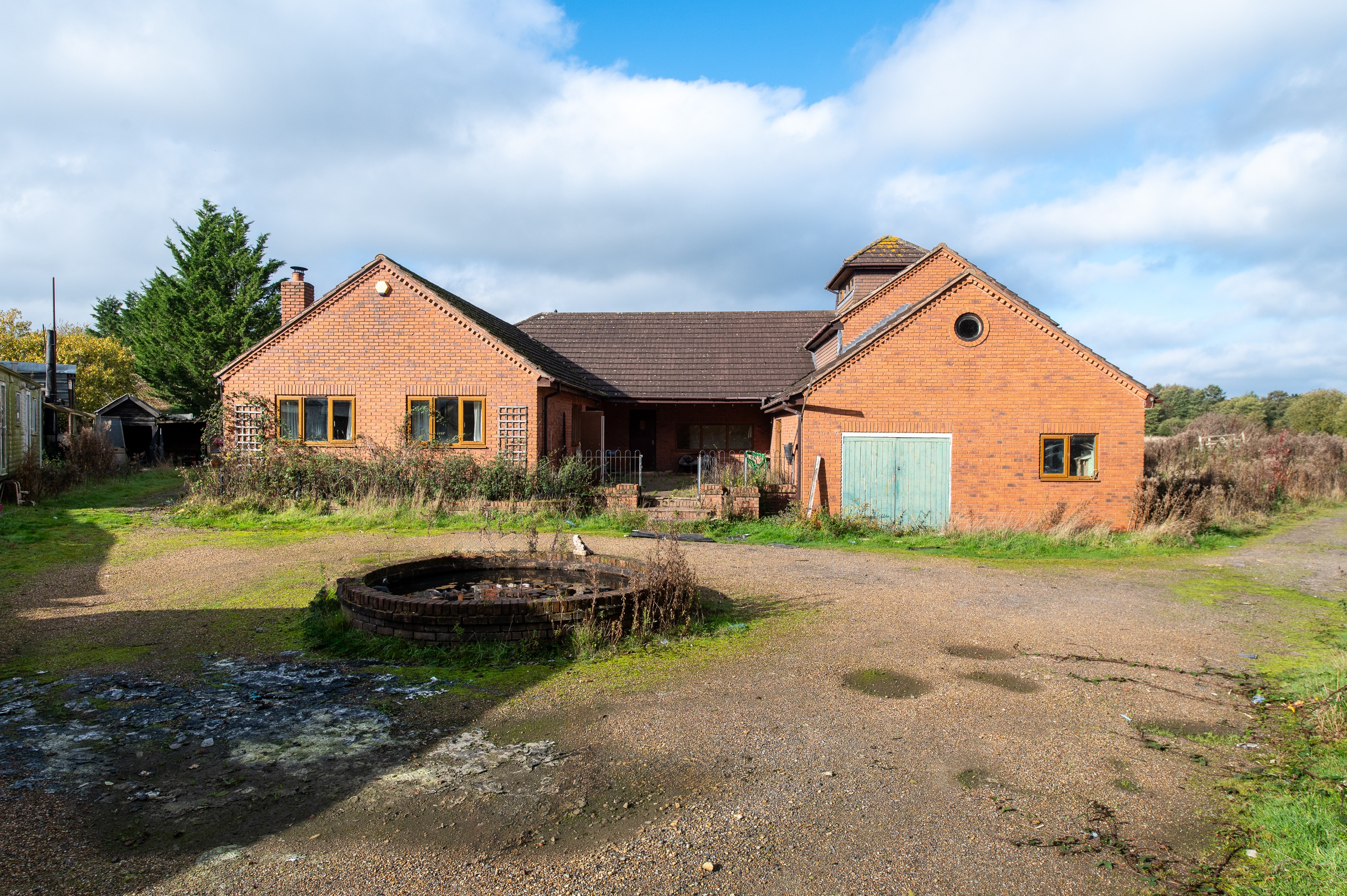 VACANT - Freehold Detached House with Outbuildings 