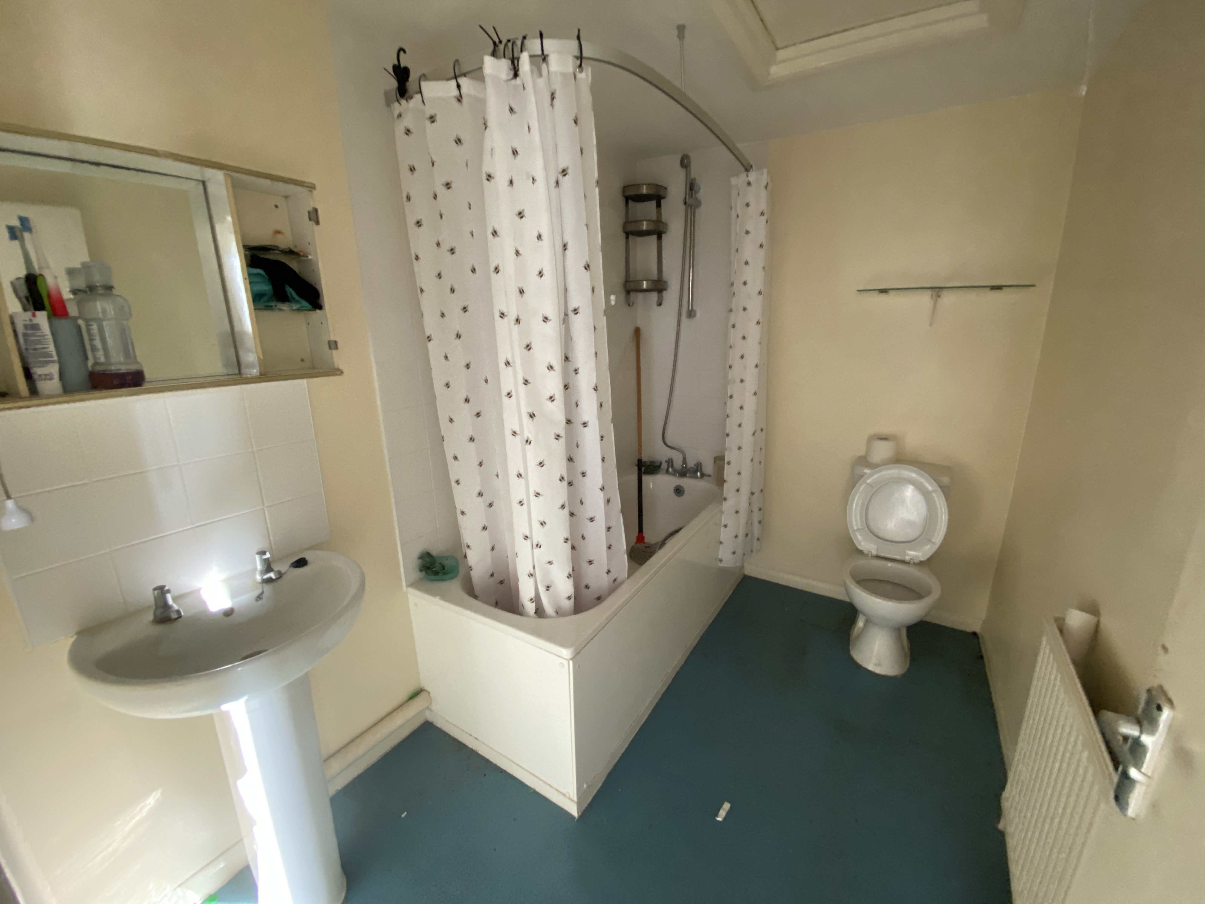 VACANT - Leasehold Self Contained Second Floor Flat