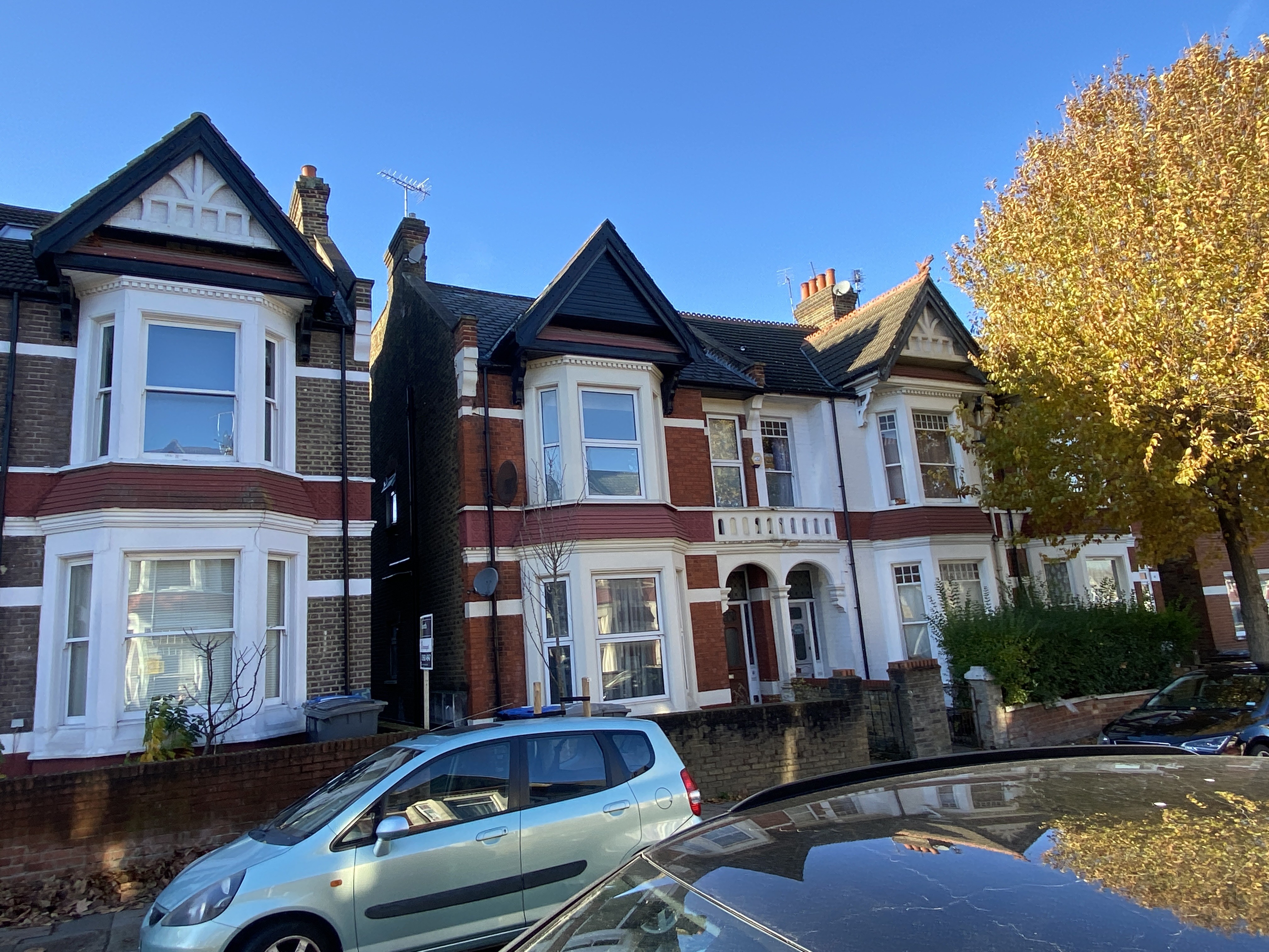 VACANT - Leasehold Self Contained Second Floor Flat