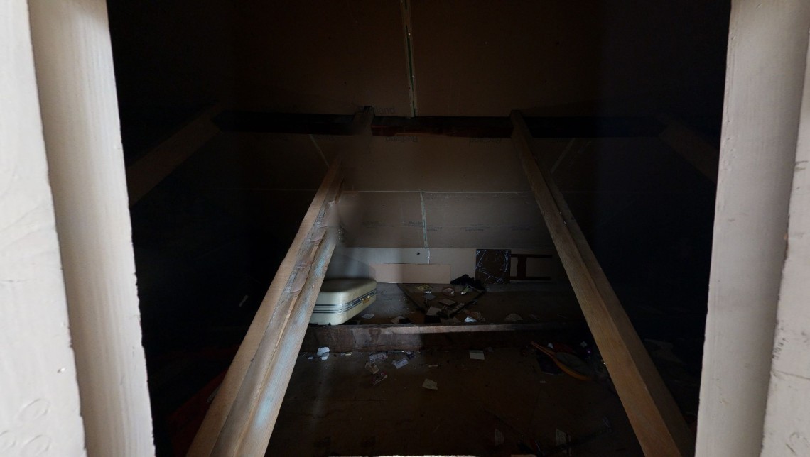 VACANT - Leasehold Self Contained Second Floor Flat