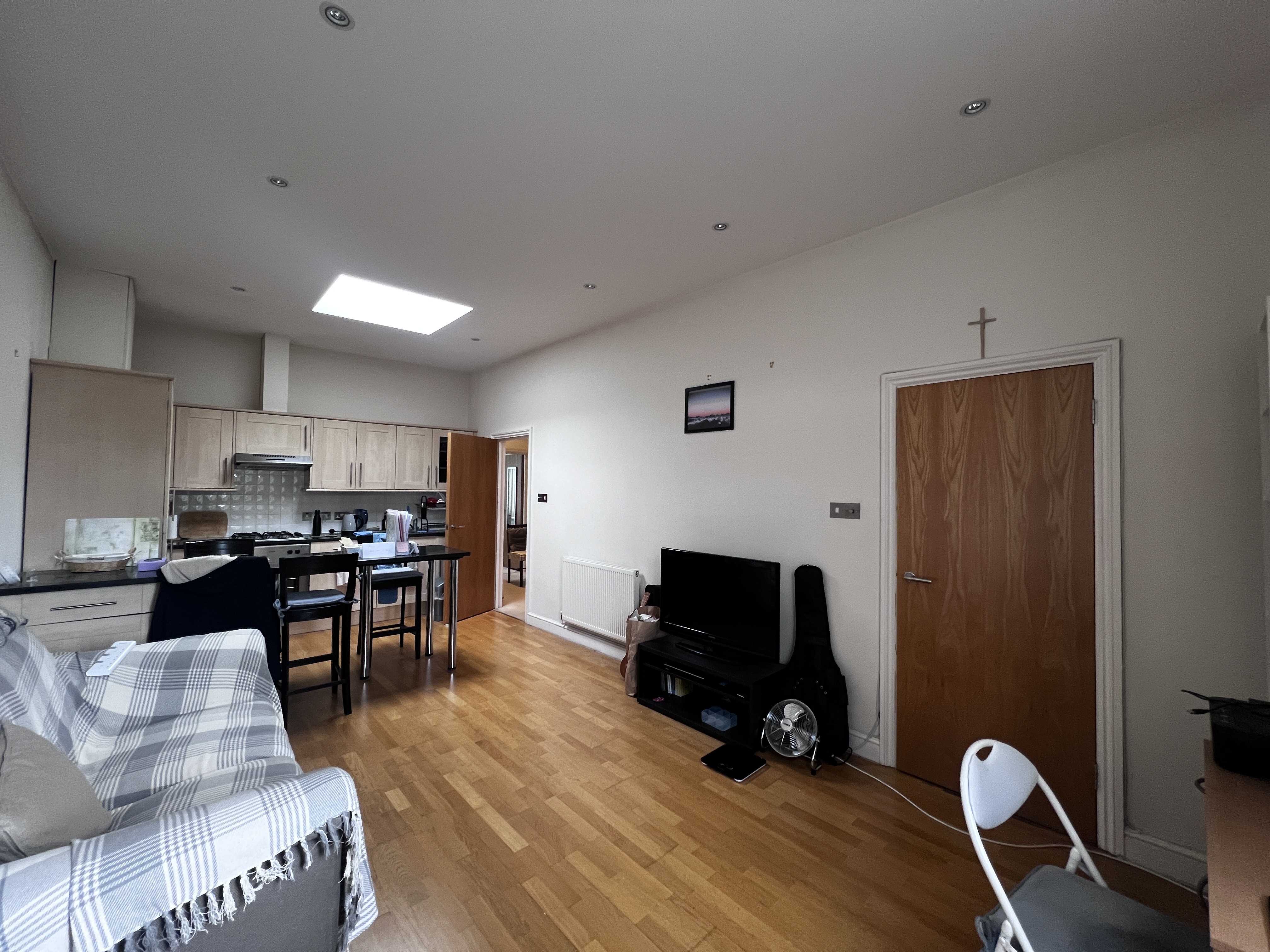 VACANT - Long Leasehold Self Contained Second Floor Flat