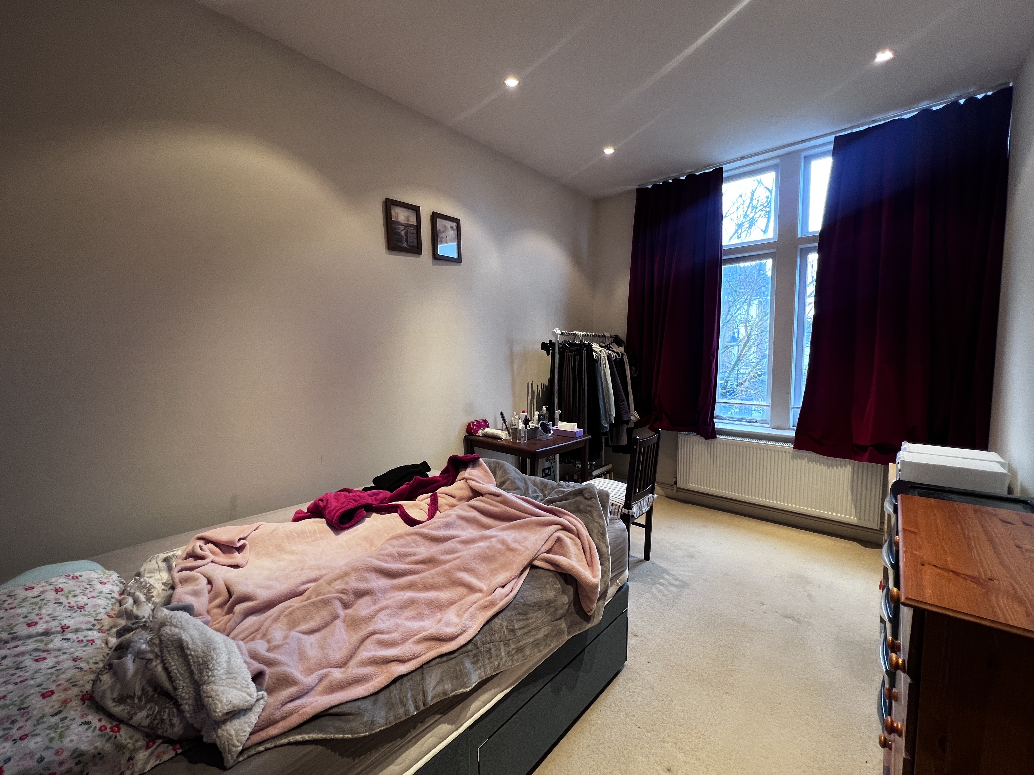 VACANT - Long Leasehold Self Contained Second Floor Flat