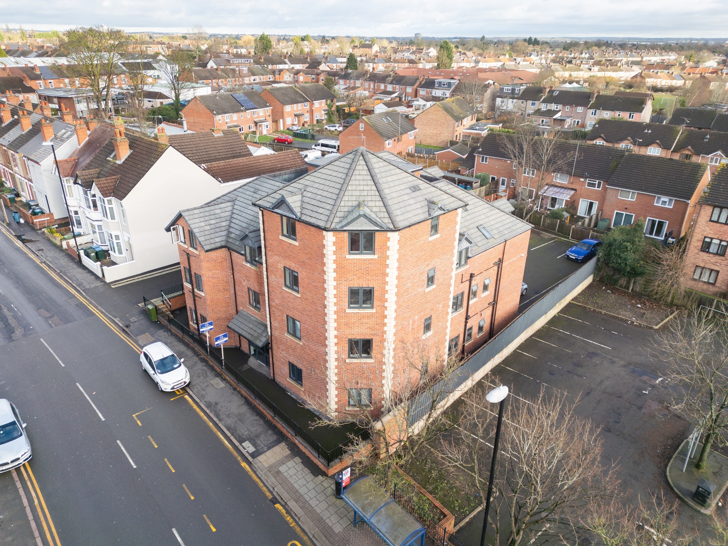 INVESTMENT - Freehold HMO Building 