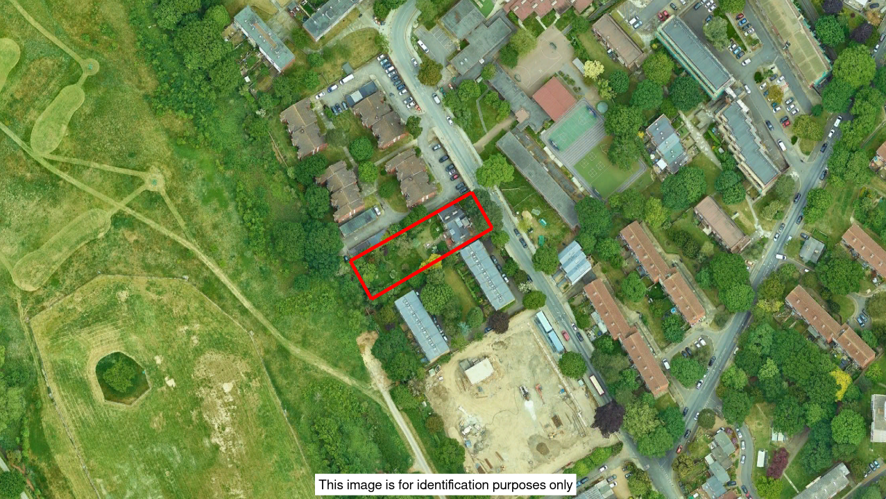 VACANT - Freehold Attractive Detached Building and Garage with Planning Permission