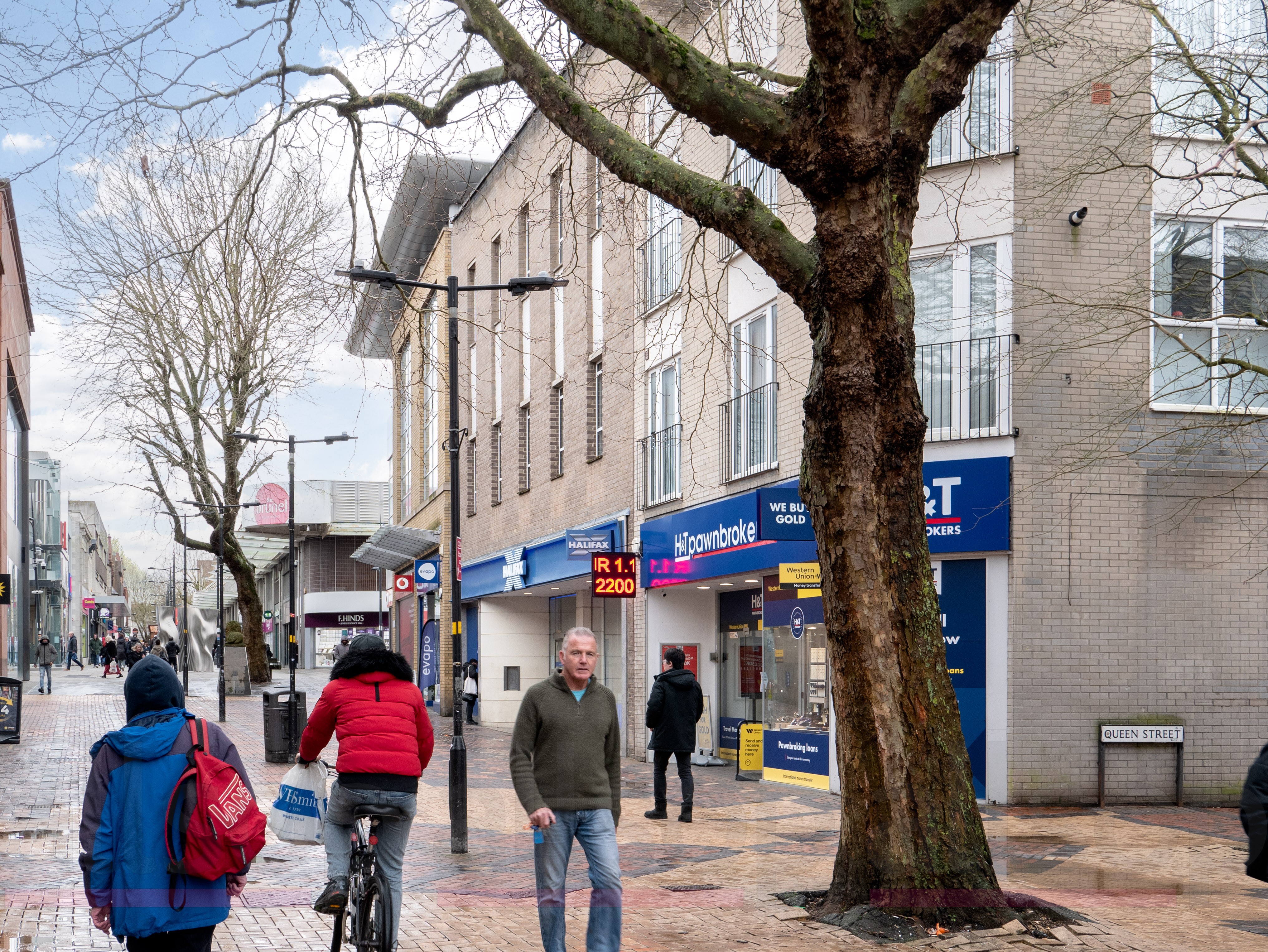 Freehold Town Centre Bank Investment